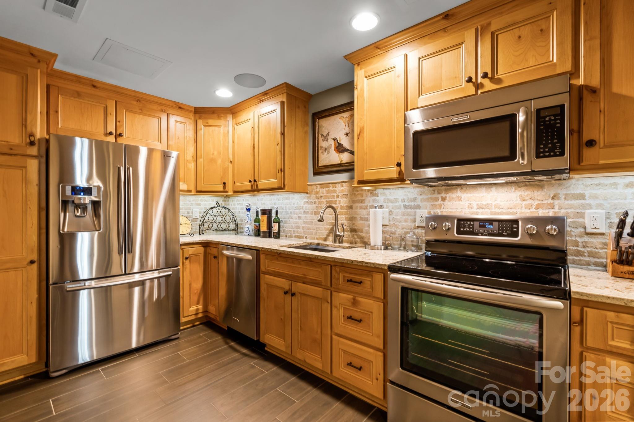 11555 Double Spring Road — Lewisville