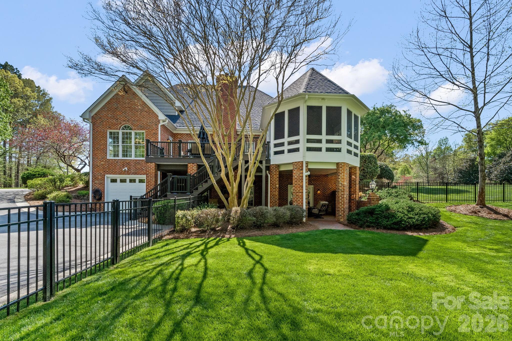 11555 Double Spring Road — Lewisville