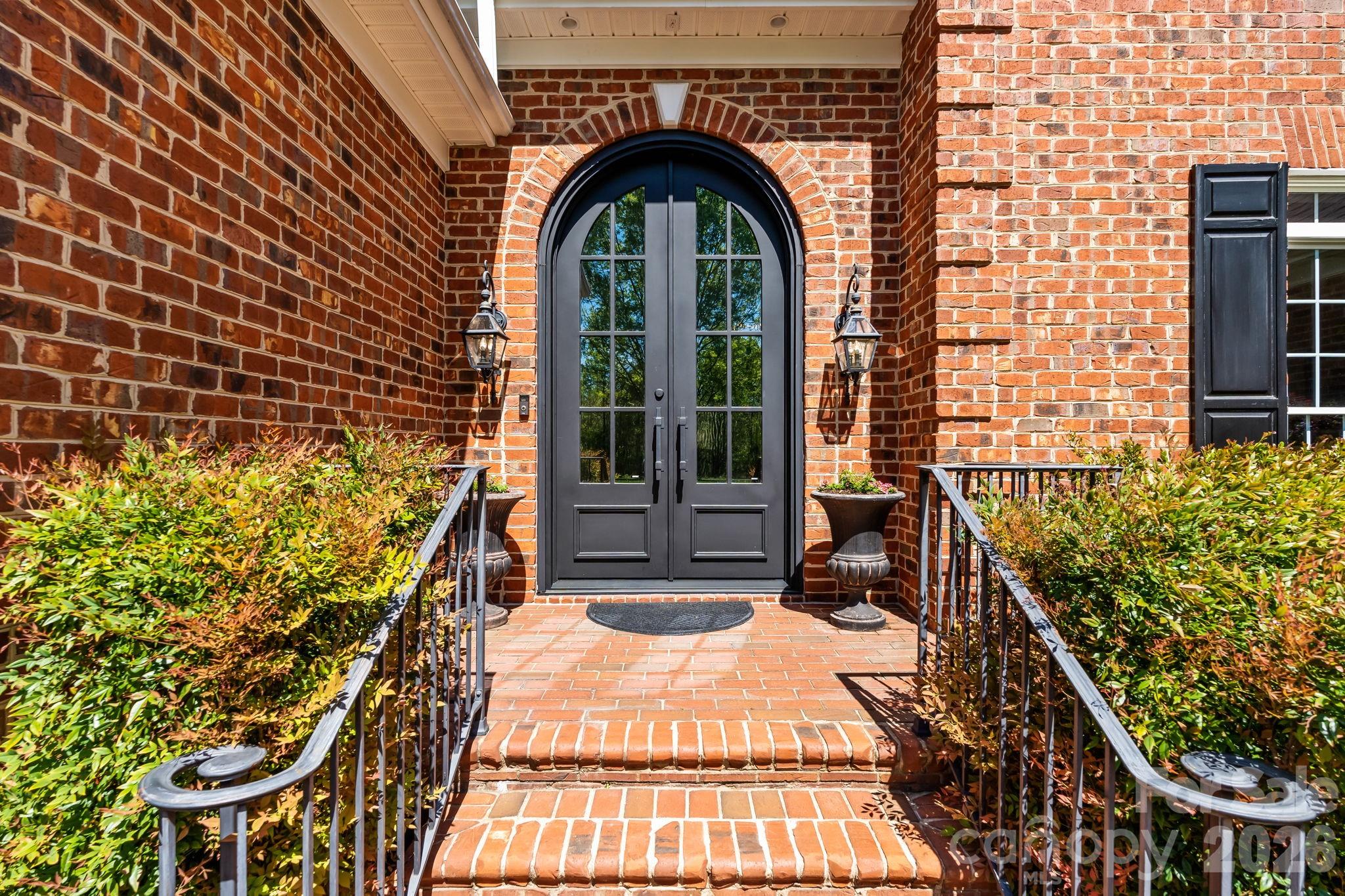 11555 Double Spring Road — Lewisville