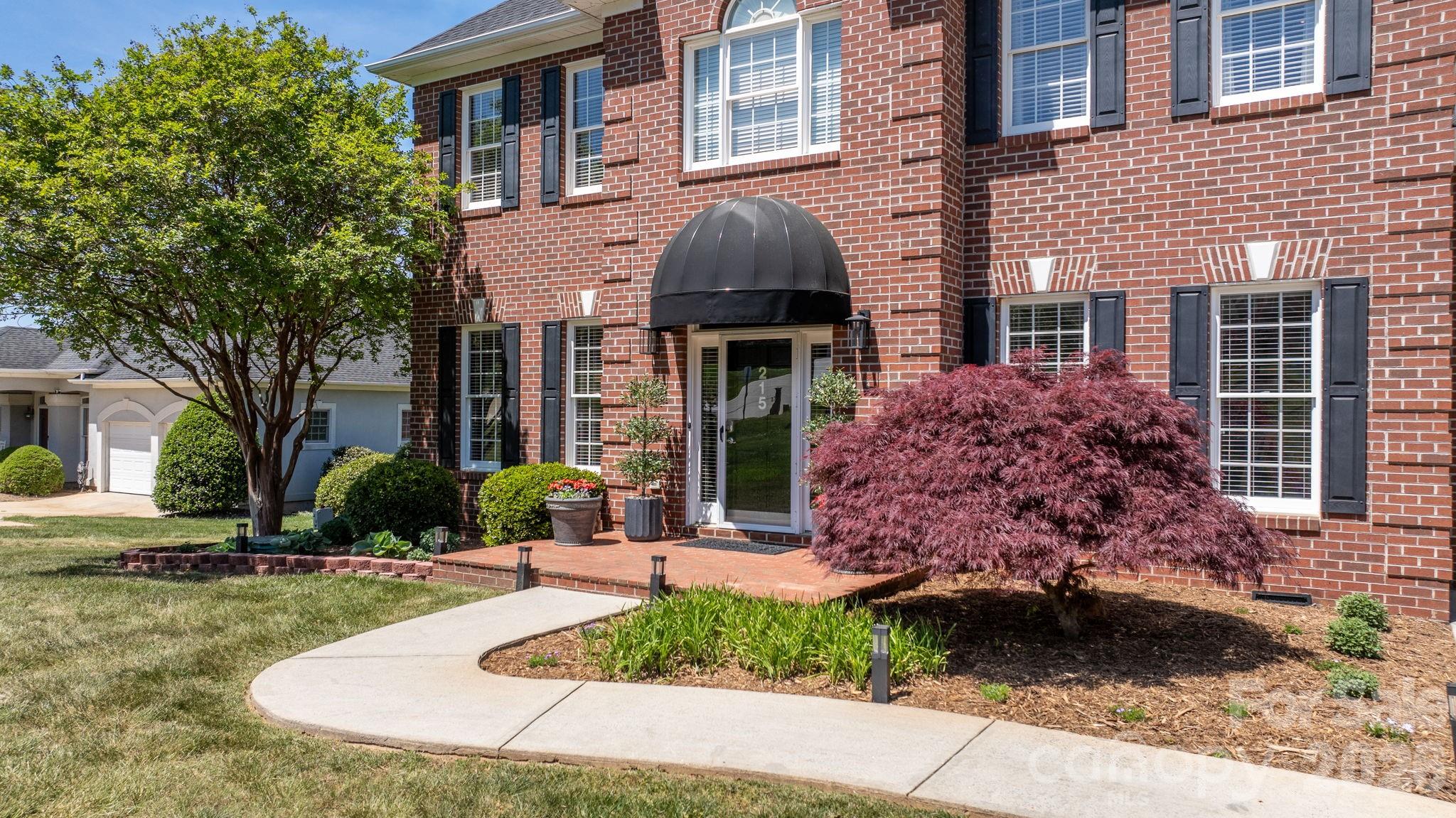 215 Iswa Drive — Taylorsville