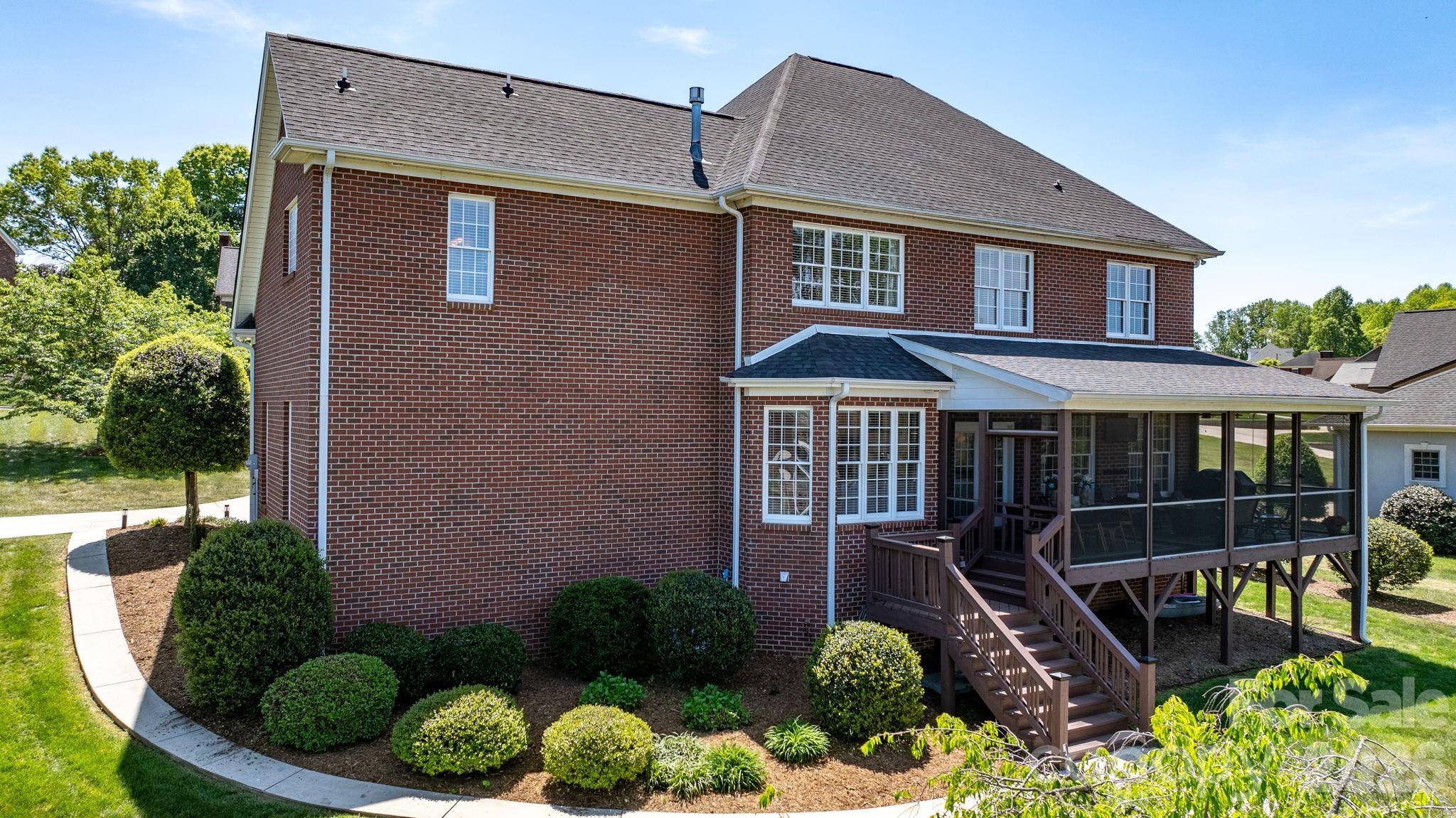 215 Iswa Drive — Taylorsville