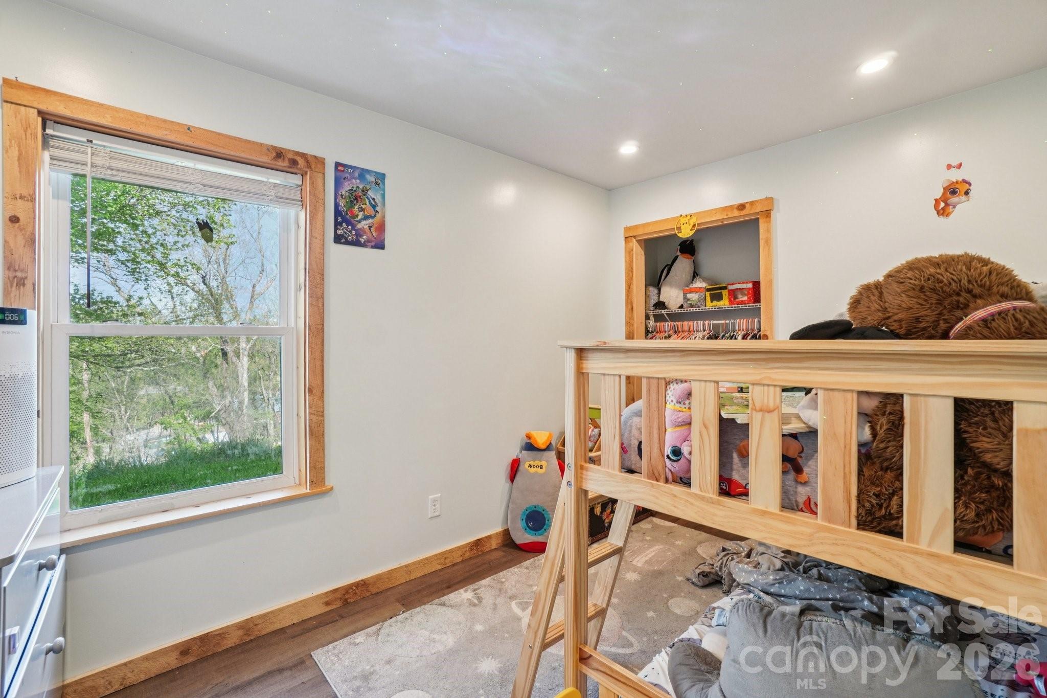 25 Moore Street — Woodfin