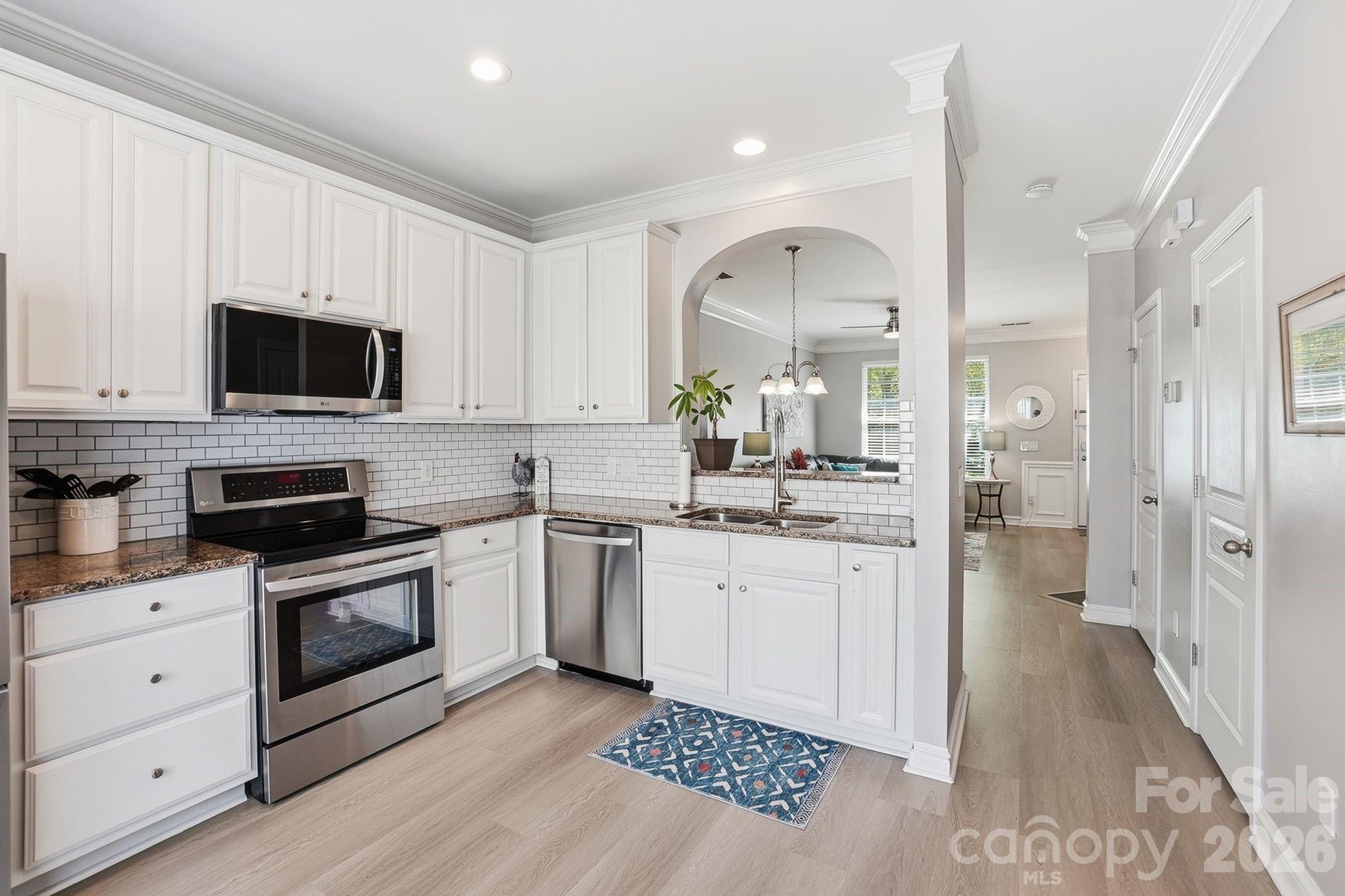 8512 Sunset Hill Road — Waxhaw