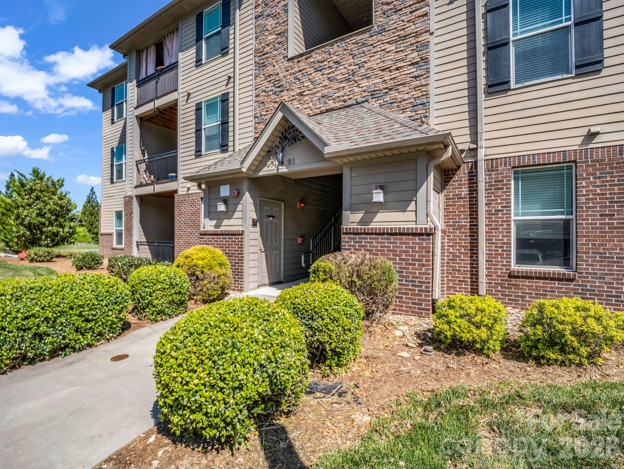91 Brickton Village Circle #301 — Fletcher