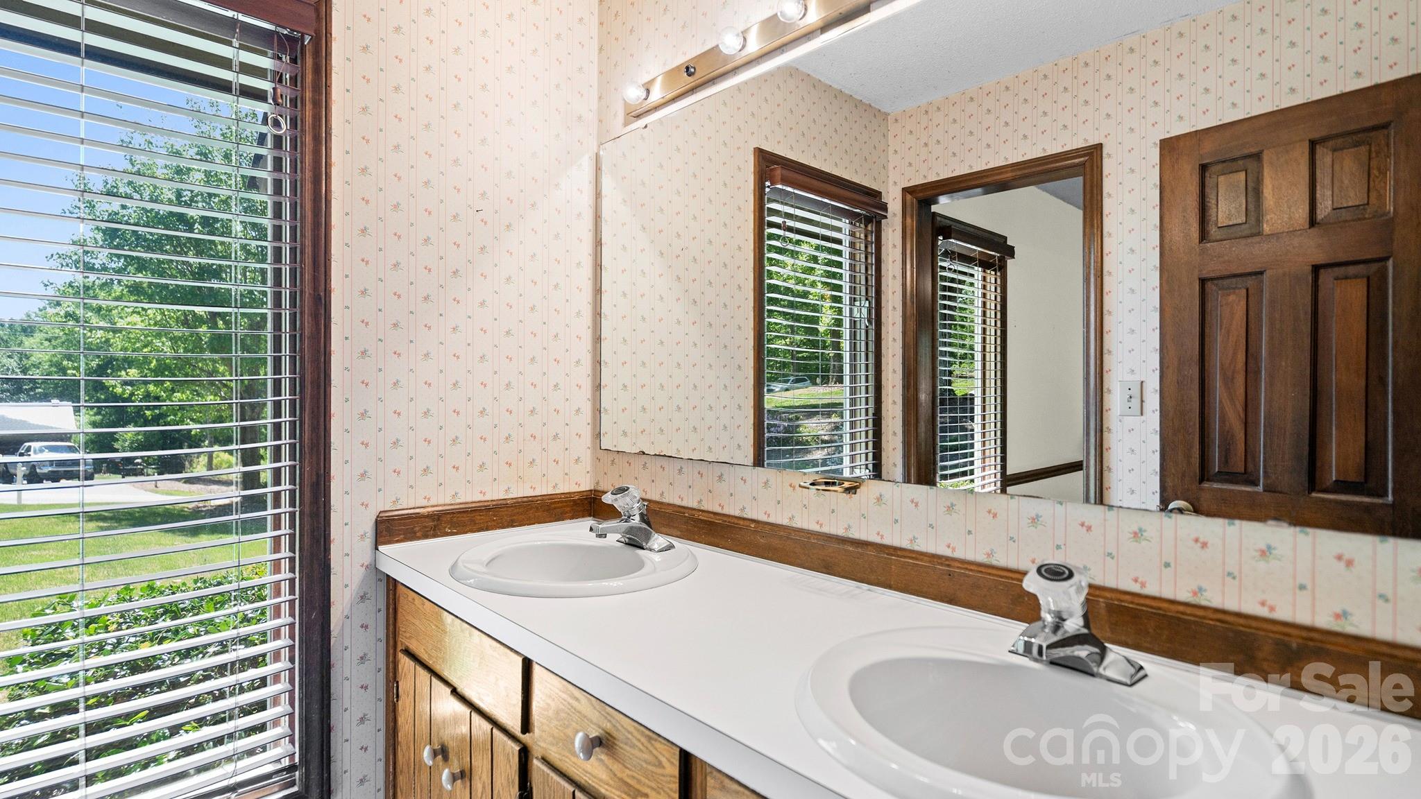 297 Mockingbird Lane — McAdenville