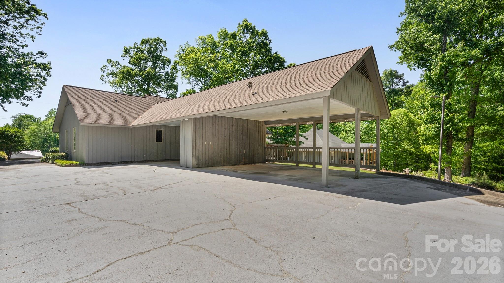 297 Mockingbird Lane — McAdenville