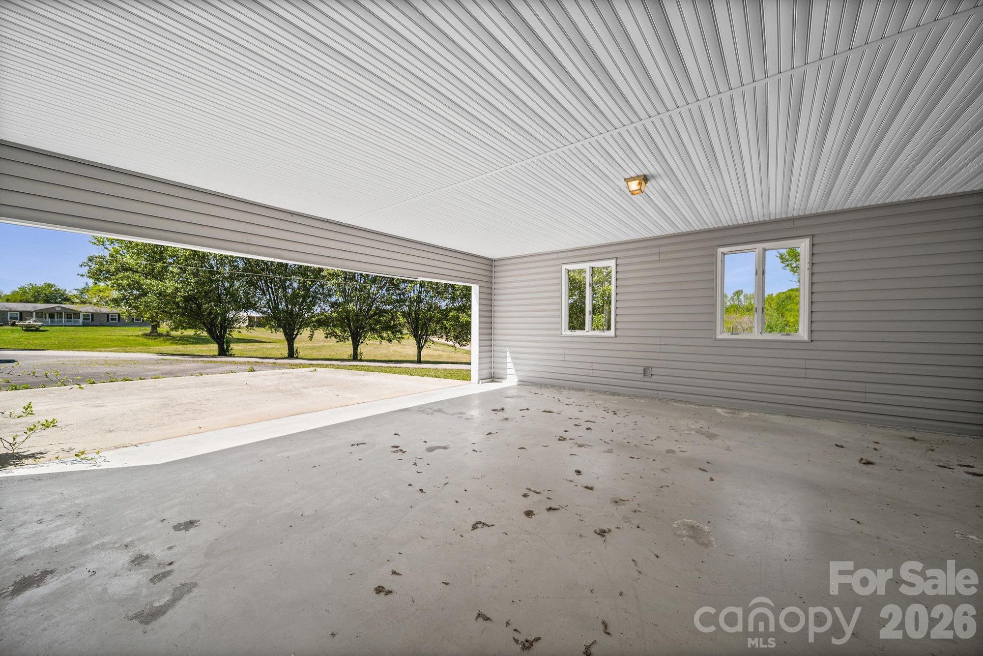 144 Pops Lake Road — Statesville