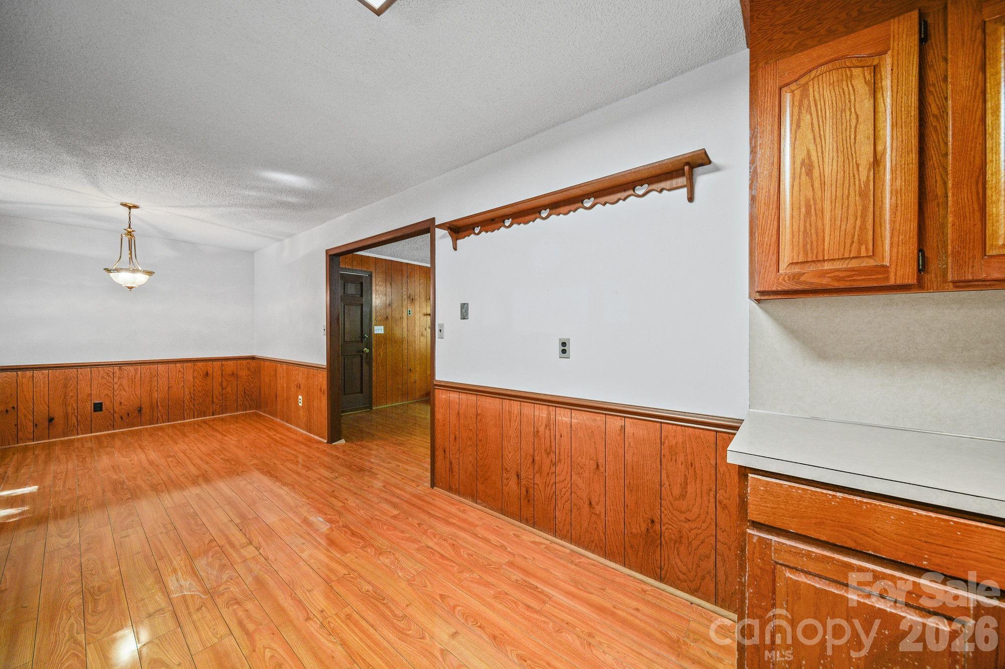 144 Pops Lake Road — Statesville