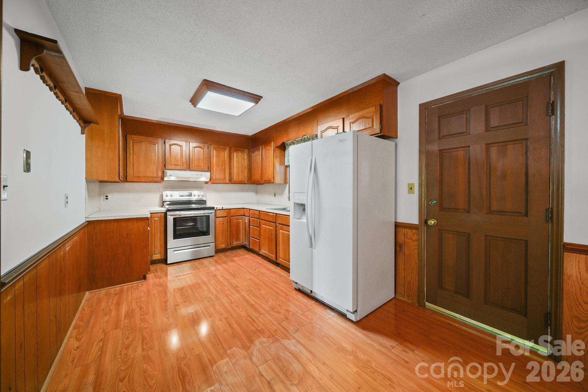 144 Pops Lake Road — Statesville