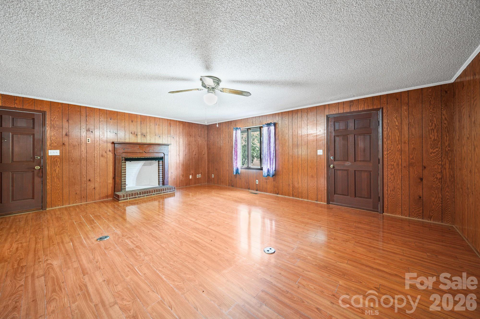 144 Pops Lake Road — Statesville