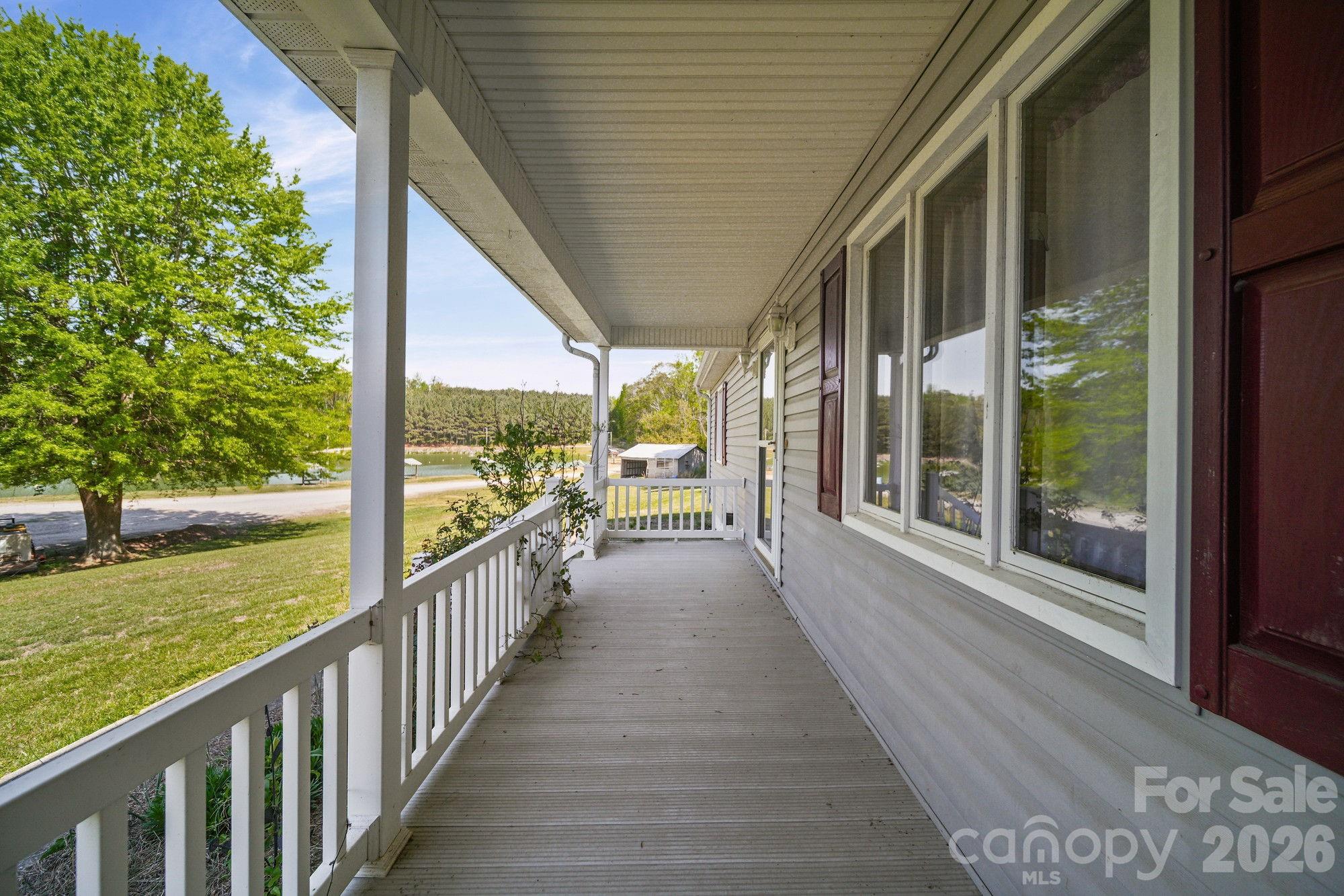 144 Pops Lake Road — Statesville
