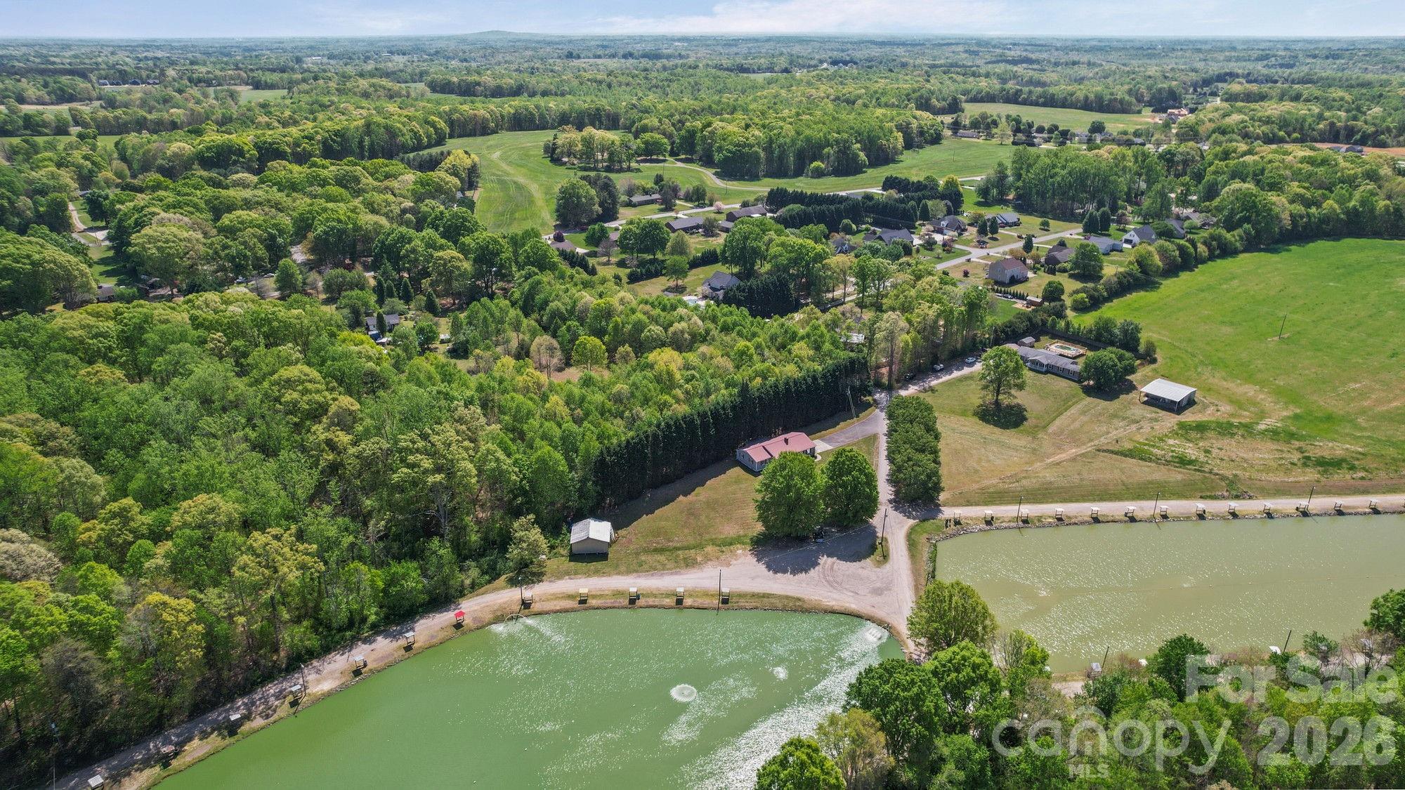 144 Pops Lake Road — Statesville