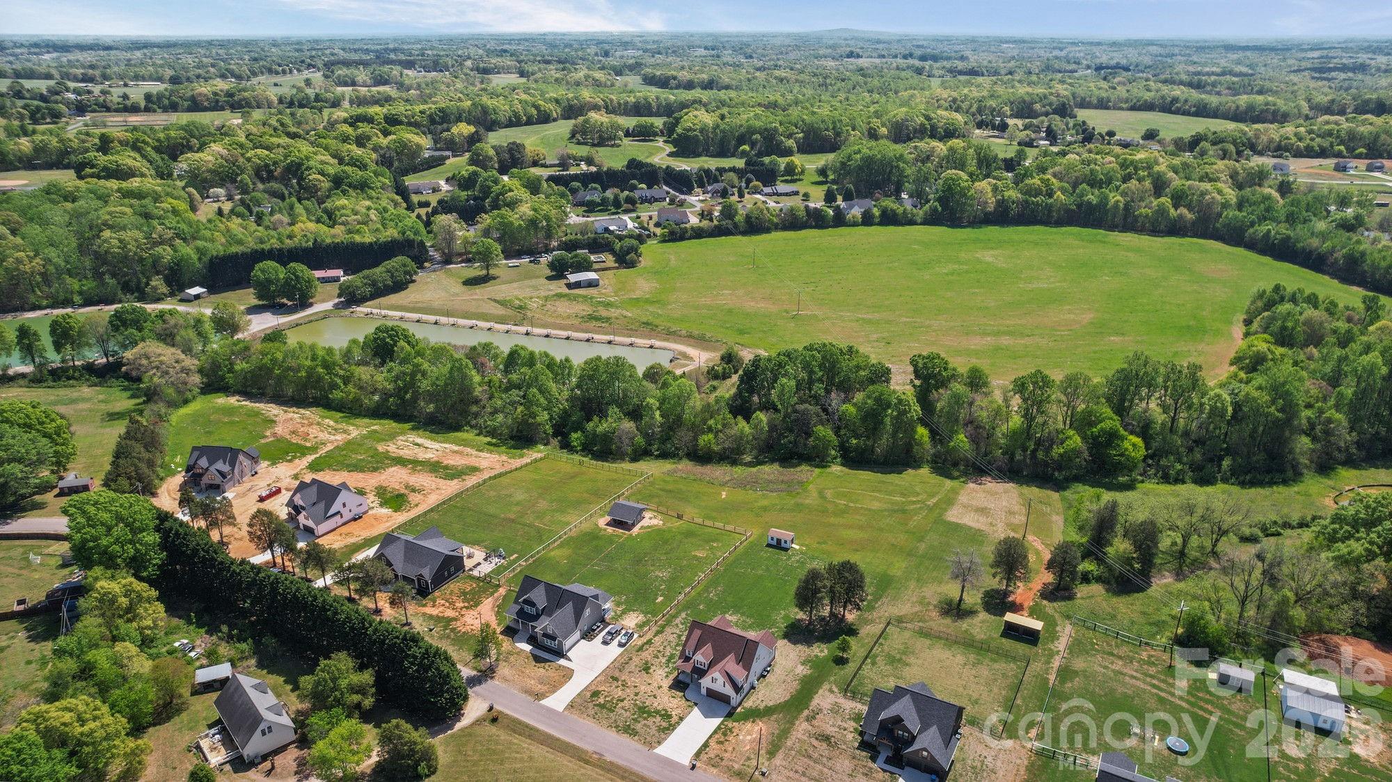 144 Pops Lake Road — Statesville