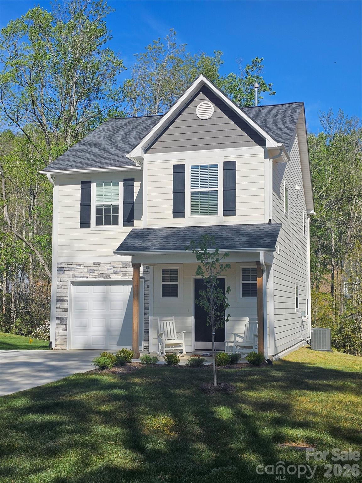 102 Crew Lane — Black Mountain