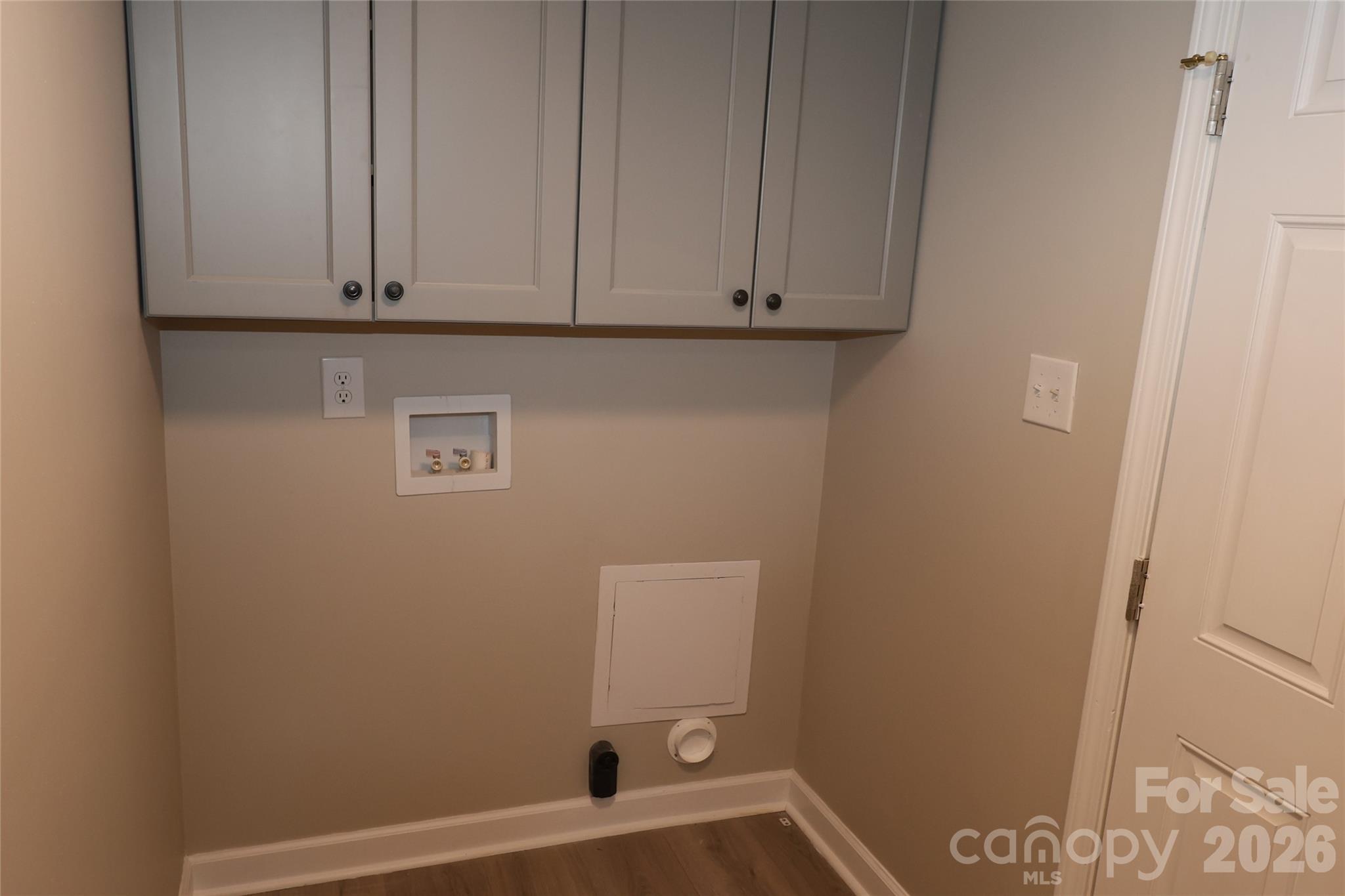 6443 Sherwood Lane — Denver