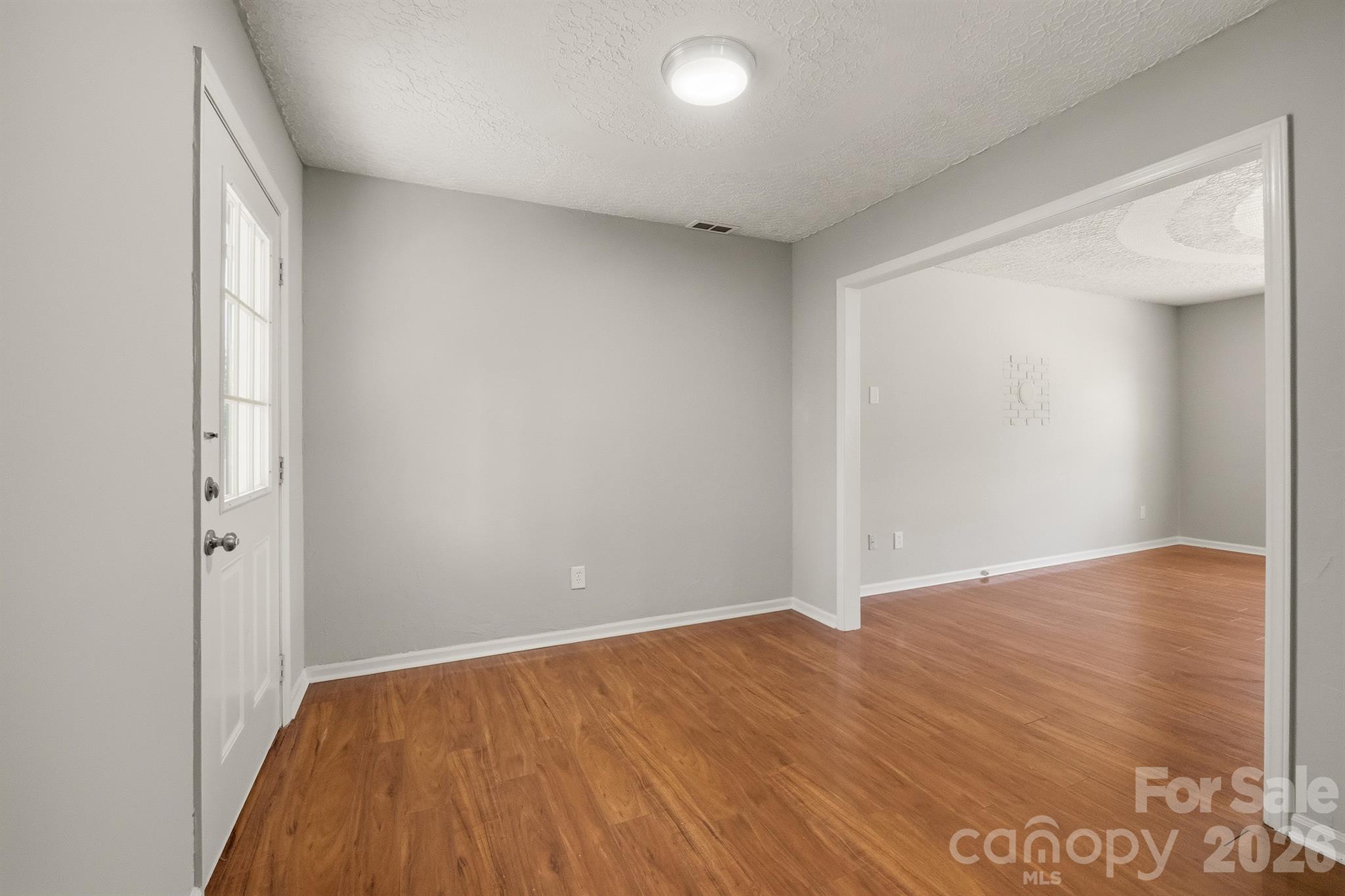 806 S Laurel Street — Lincolnton