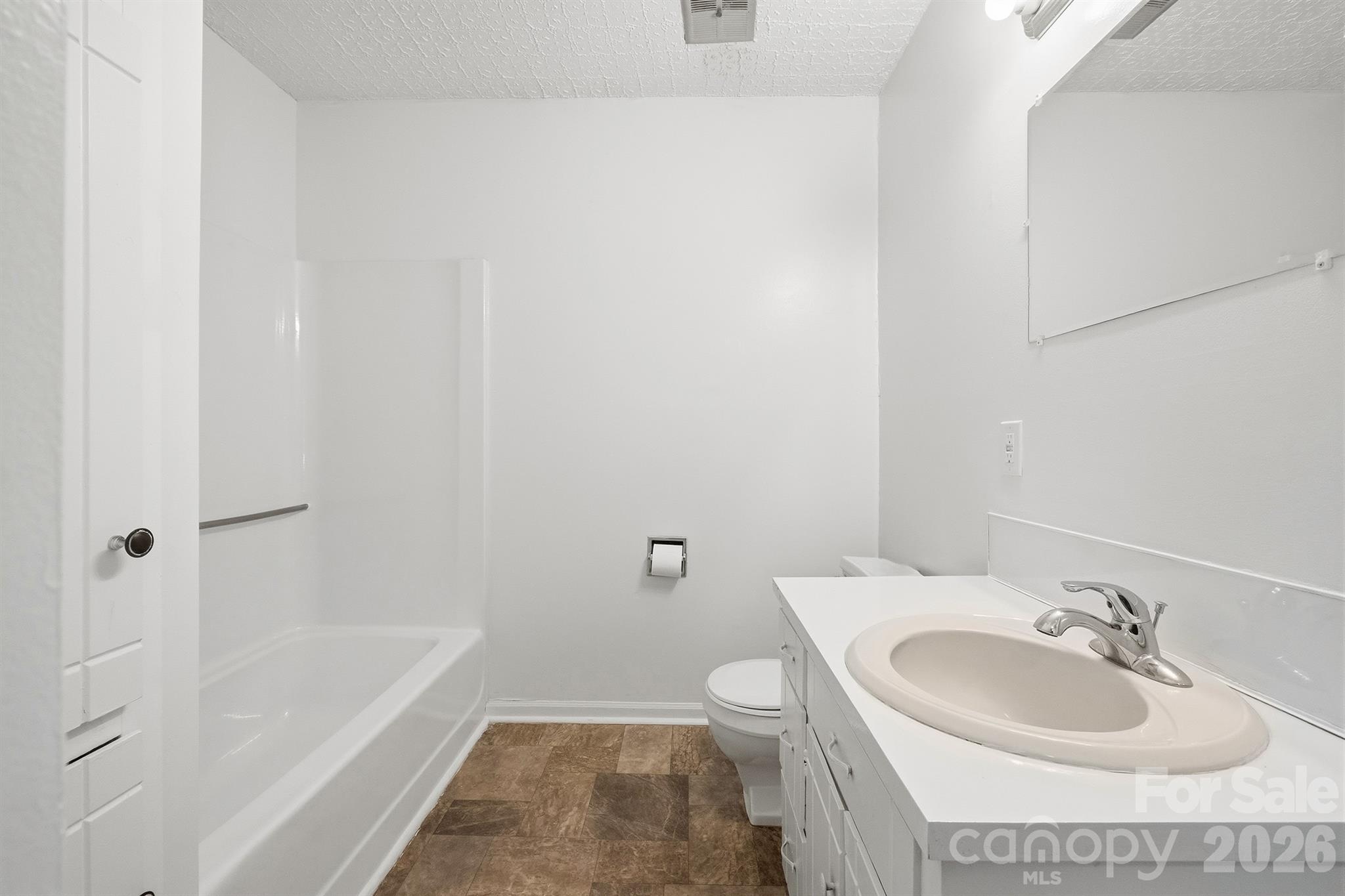 806 S Laurel Street — Lincolnton