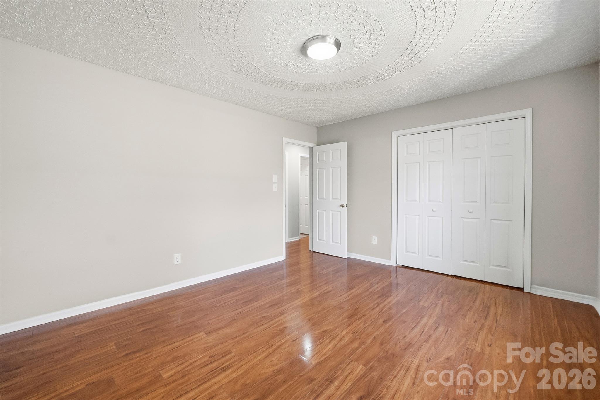 806 S Laurel Street — Lincolnton