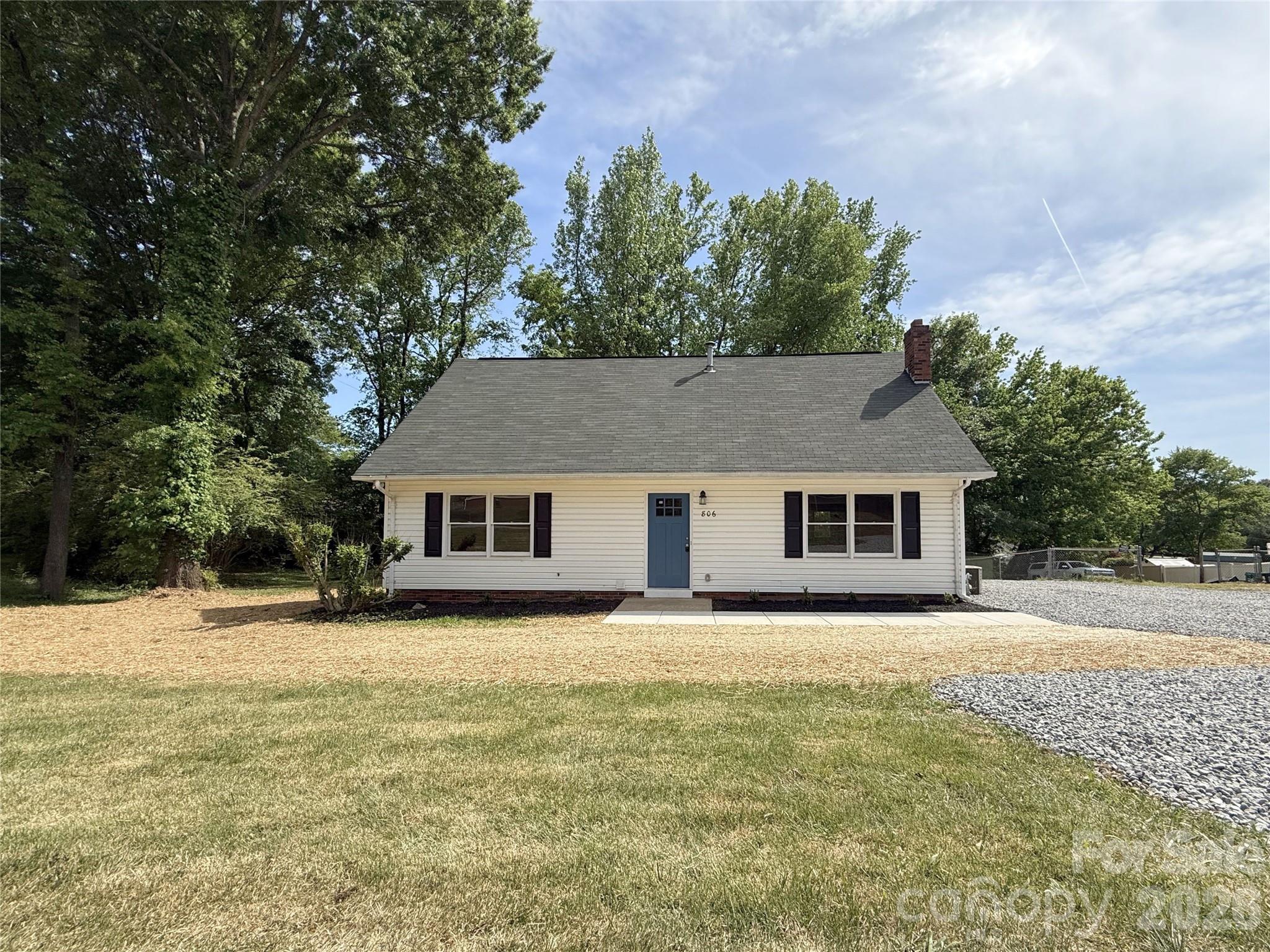 806 S Laurel Street — Lincolnton