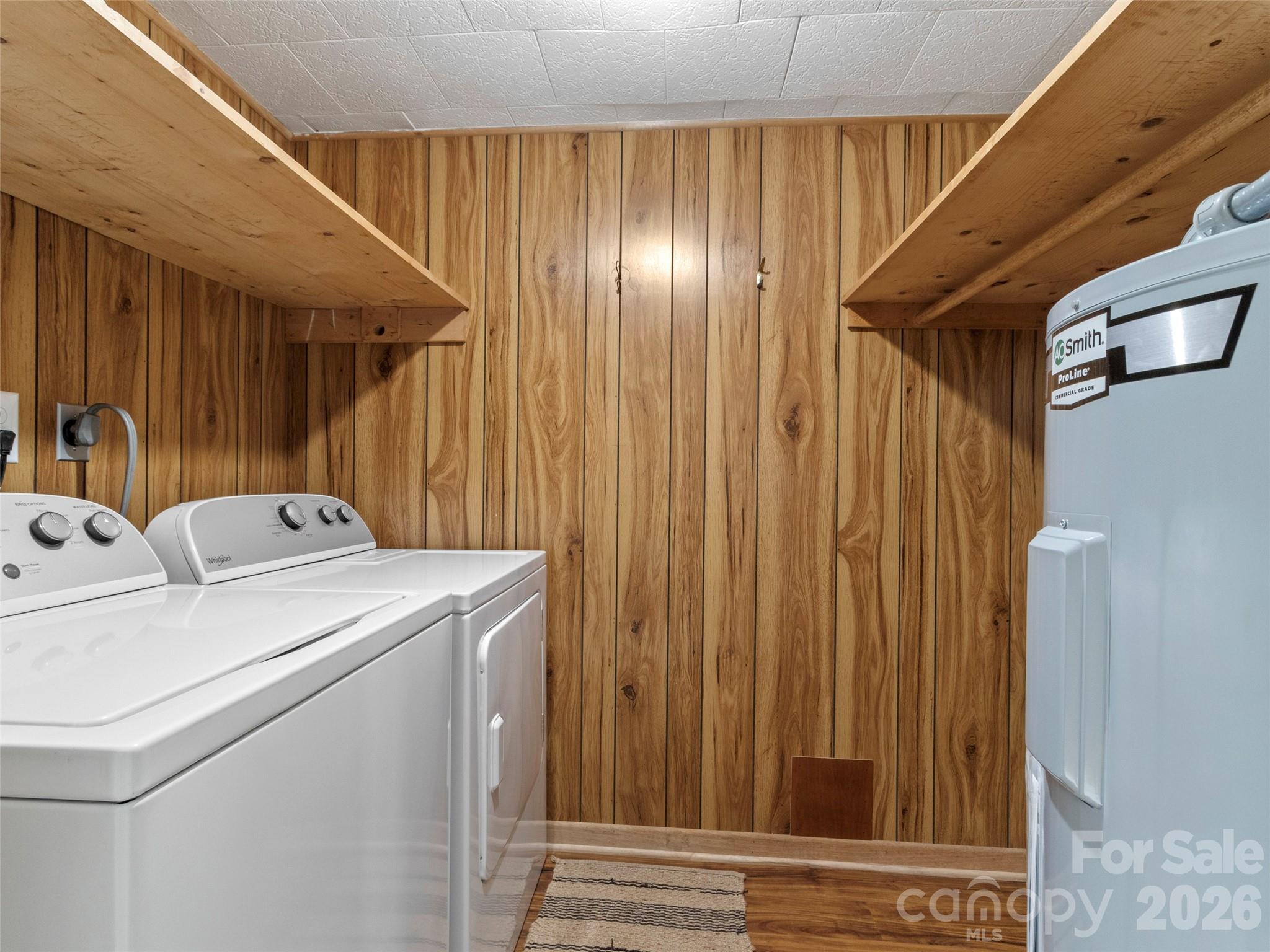 24 Baldridge Drive — Burnsville