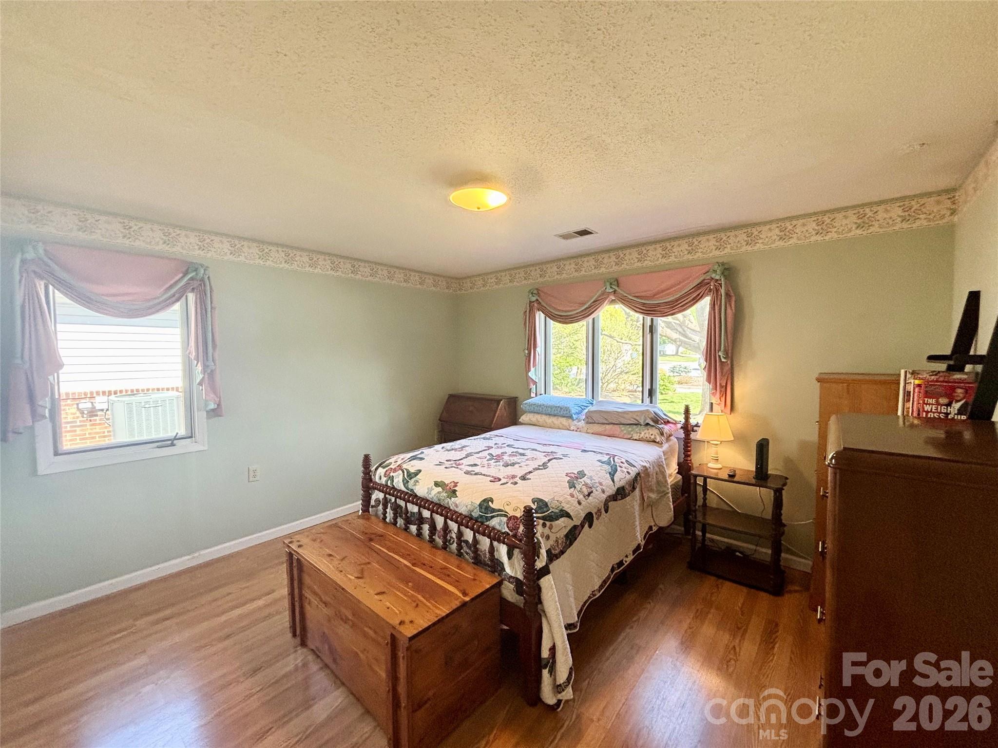 3 Wintry Drive — Hendersonville