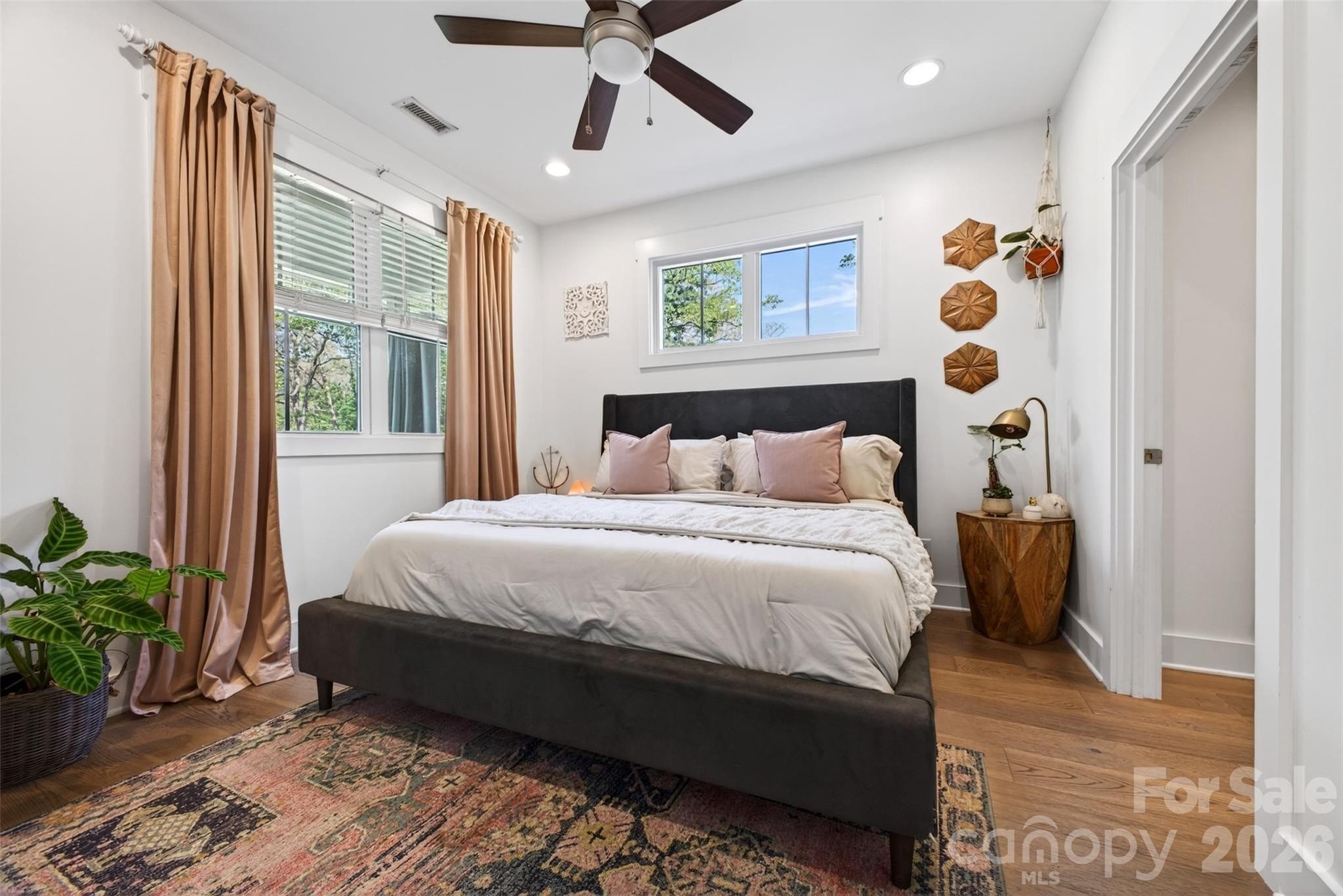 62 Dillingham Road — Asheville