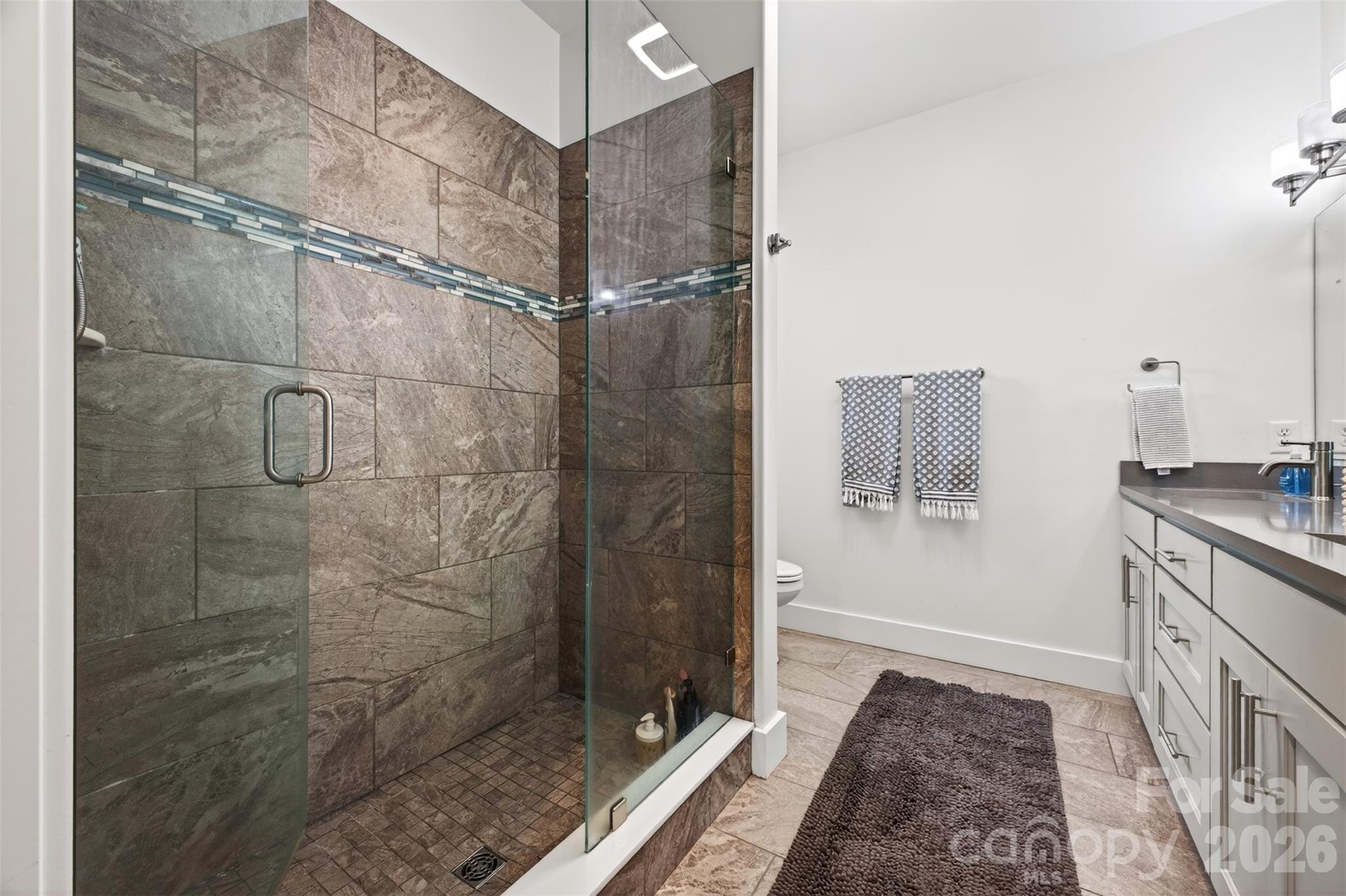 62 Dillingham Road — Asheville