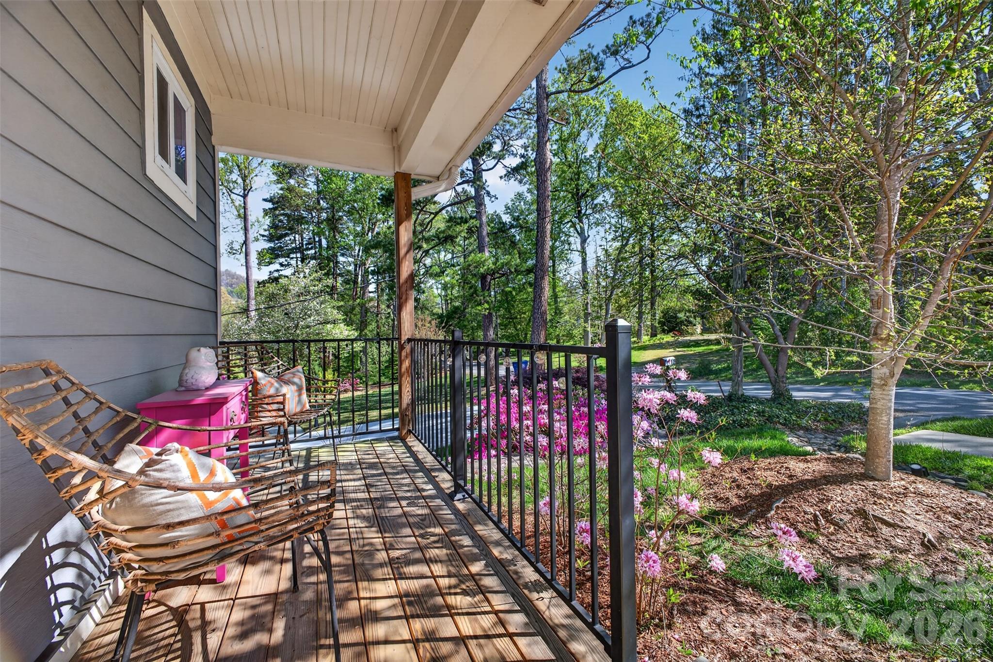 62 Dillingham Road — Asheville
