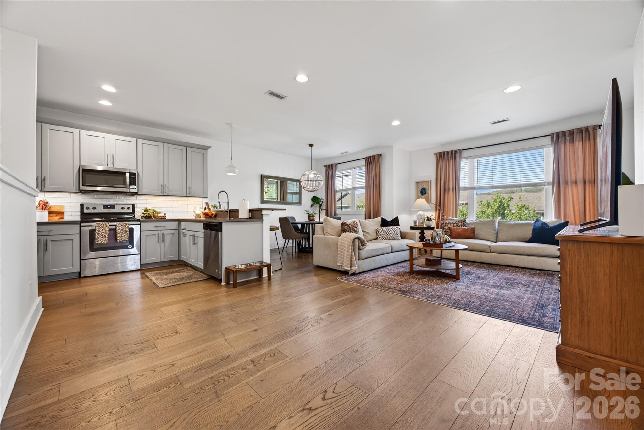 62 Dillingham Road — Asheville