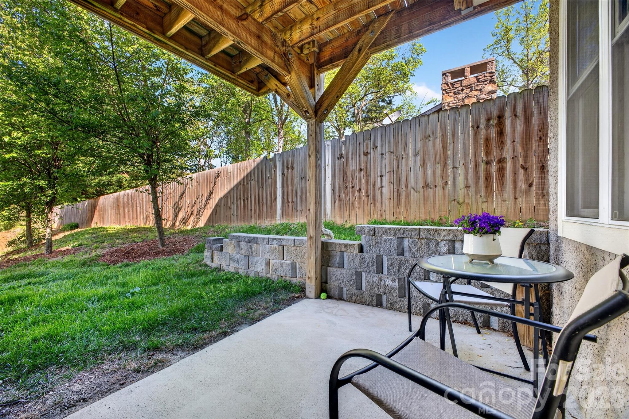 62 Dillingham Road — Asheville