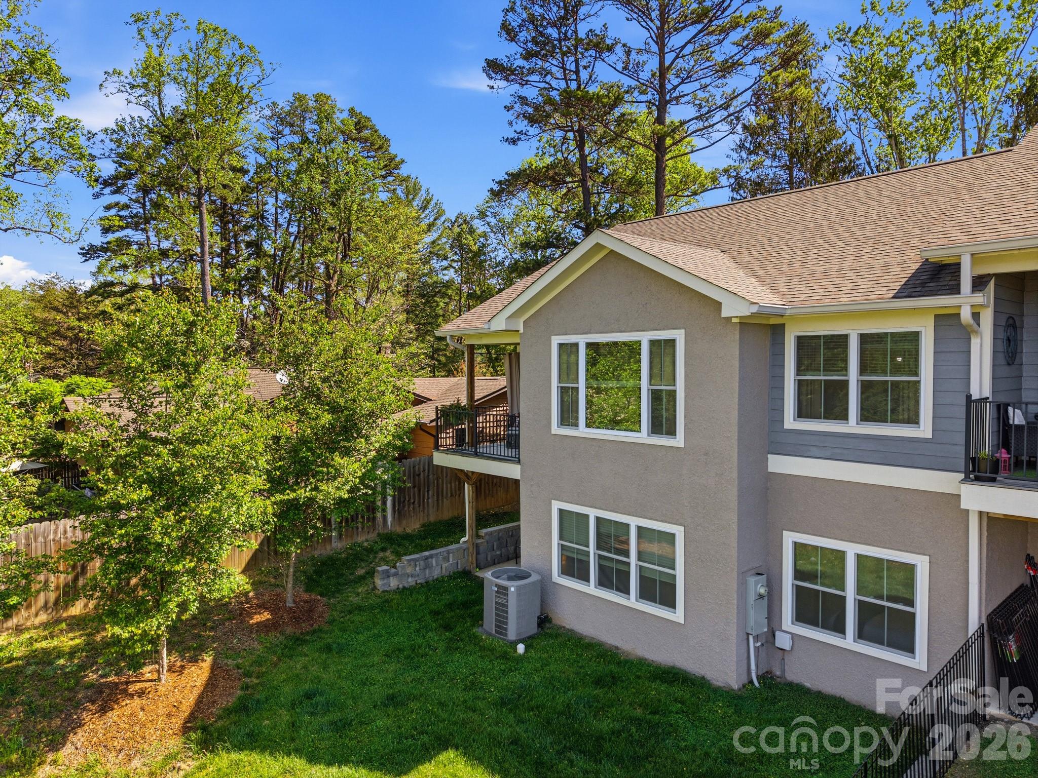 62 Dillingham Road — Asheville