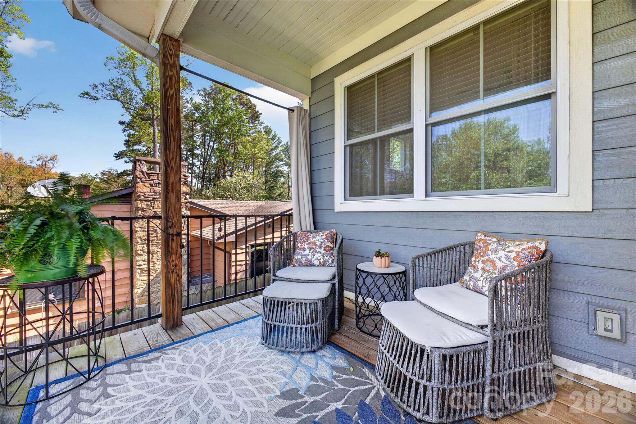 62 Dillingham Road — Asheville