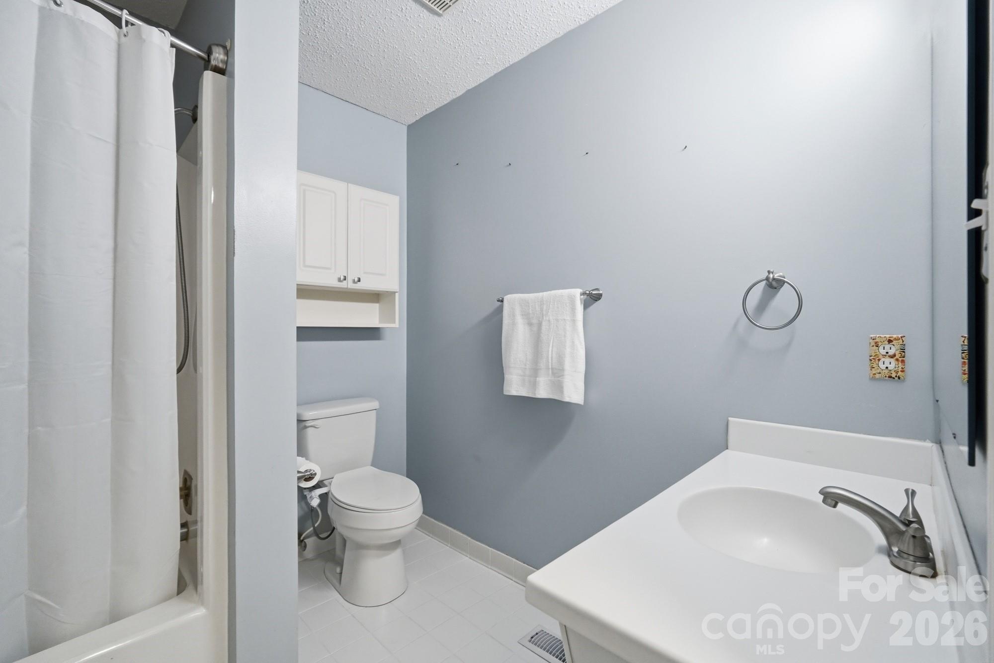 3818 Wild Country Way — Gastonia