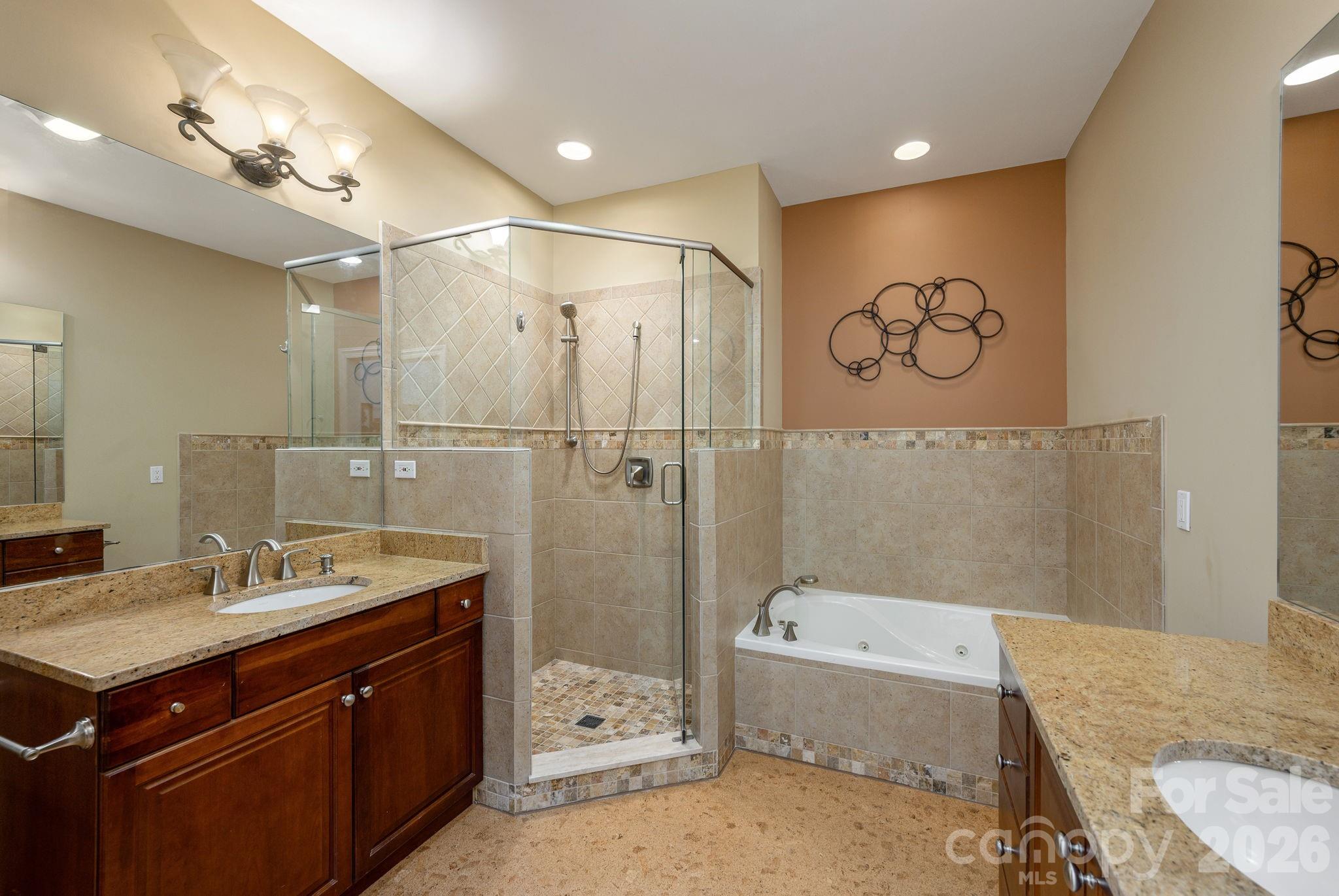 20 N Mission Hills Court — Mills River