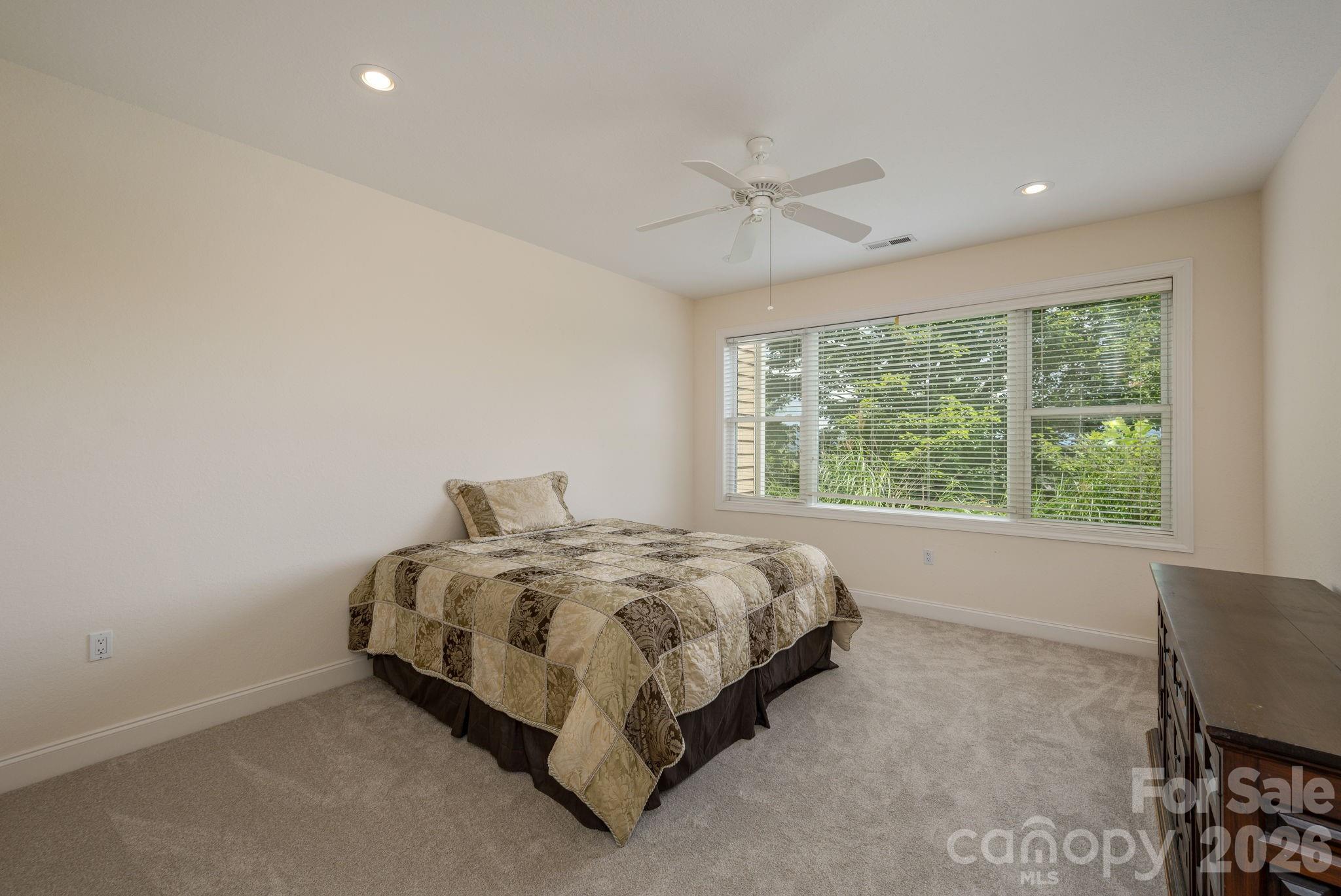 20 N Mission Hills Court — Mills River