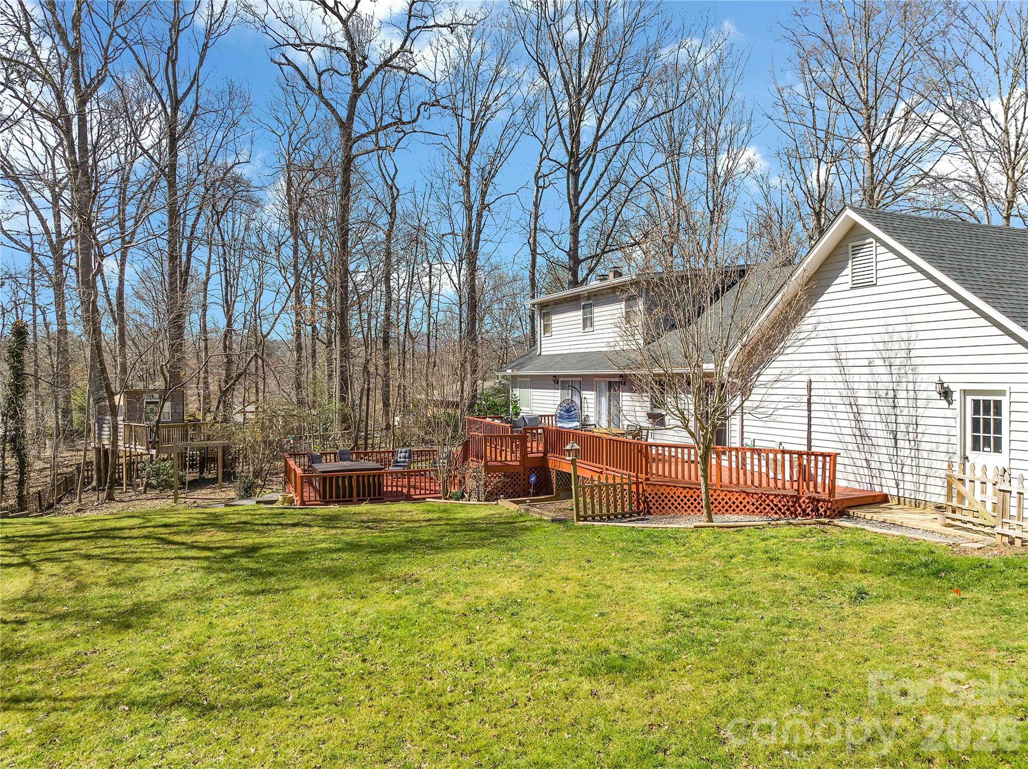 10 High Meadows Drive — Candler