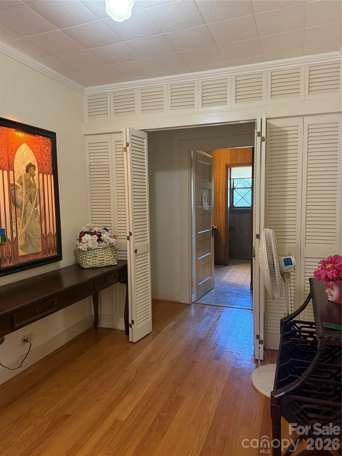 406 E Main Street — Chesterfield