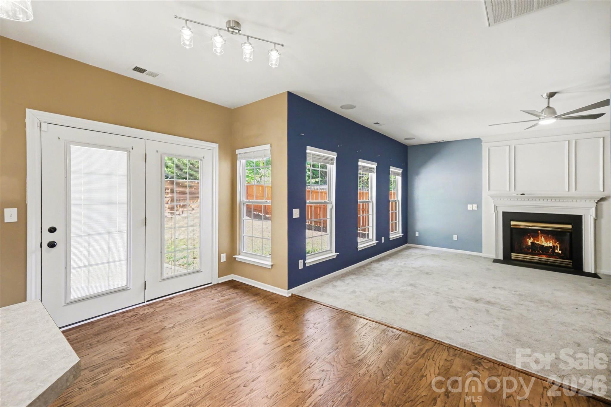 11647 Northwoods Forest Drive — Charlotte