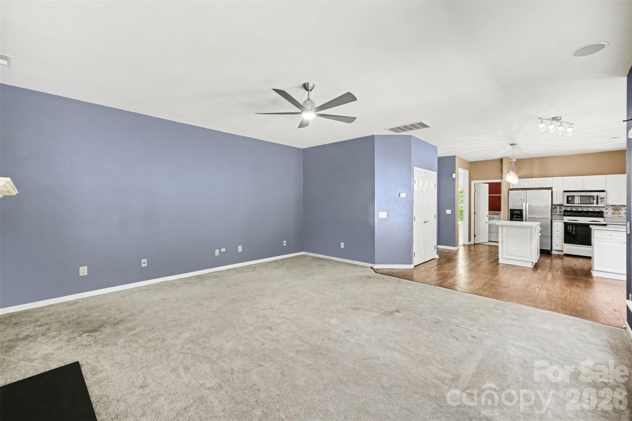 11647 Northwoods Forest Drive — Charlotte