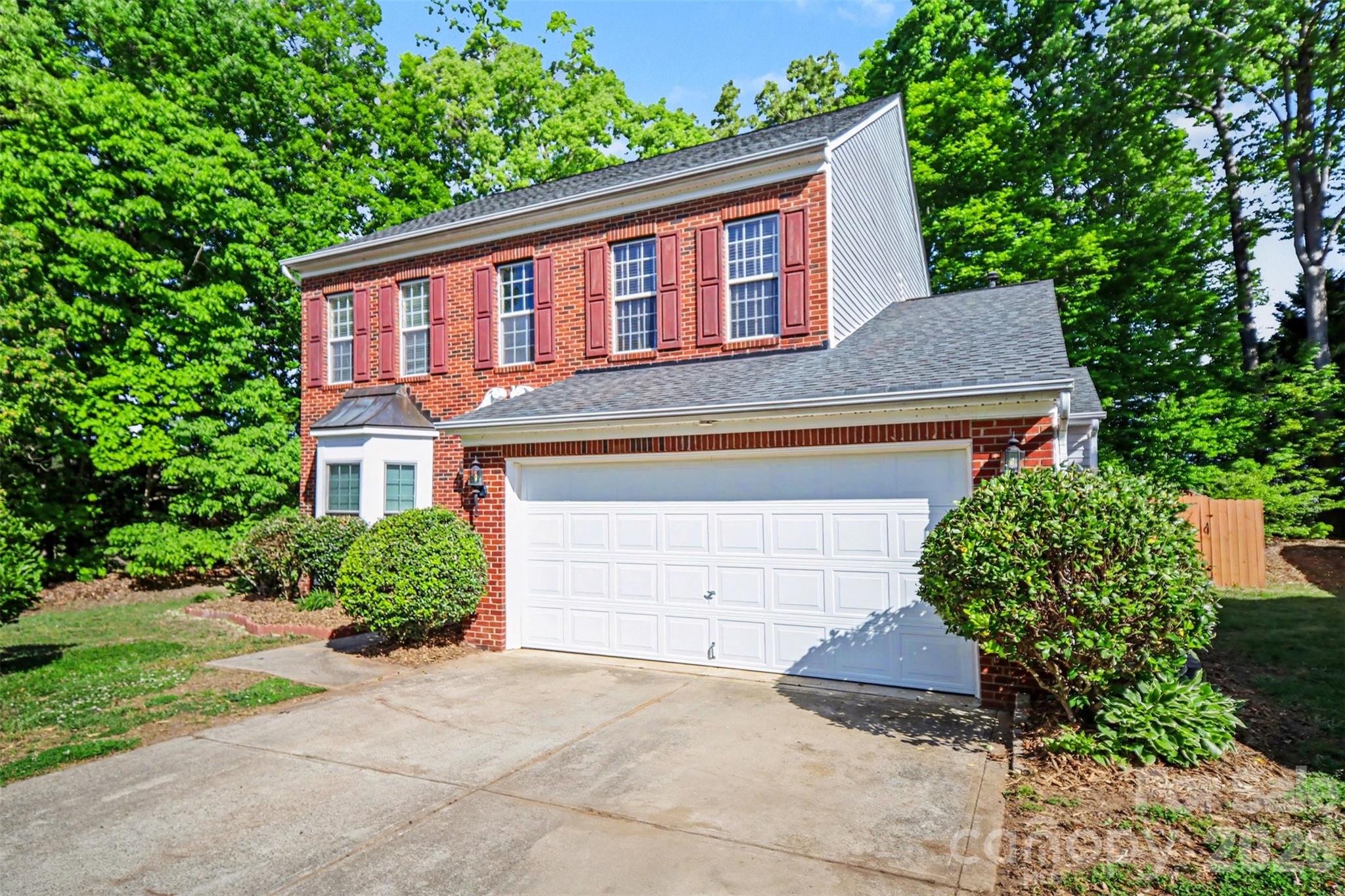 11647 Northwoods Forest Drive — Charlotte