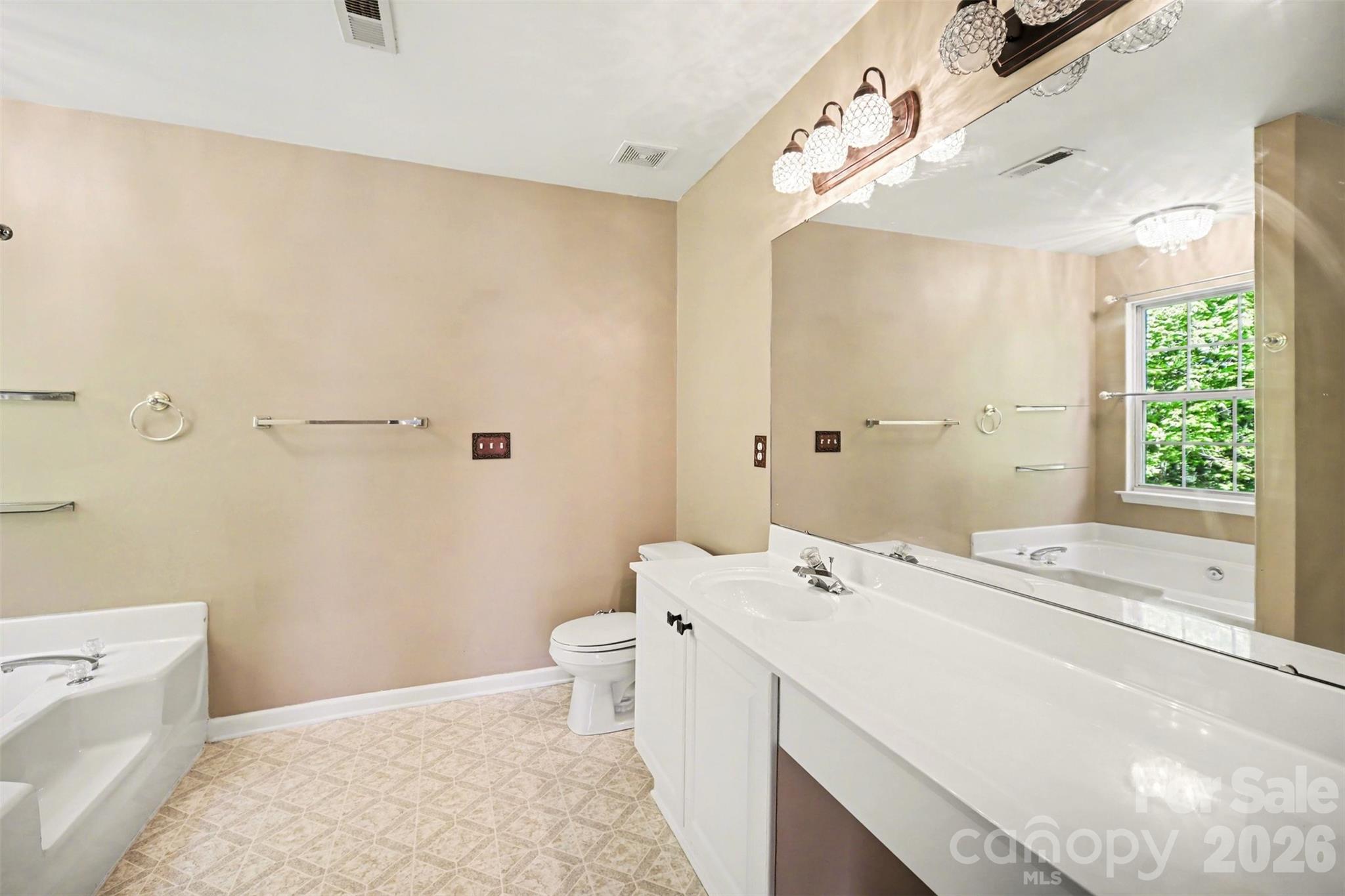 11647 Northwoods Forest Drive — Charlotte