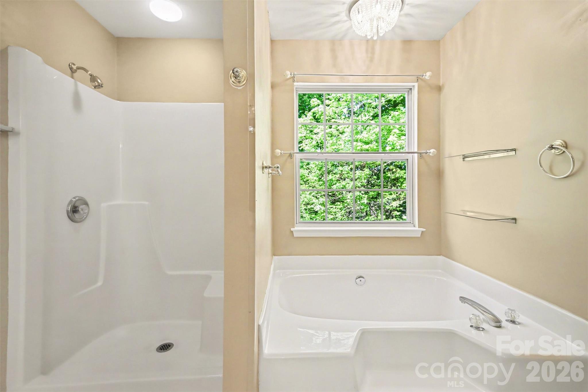 11647 Northwoods Forest Drive — Charlotte