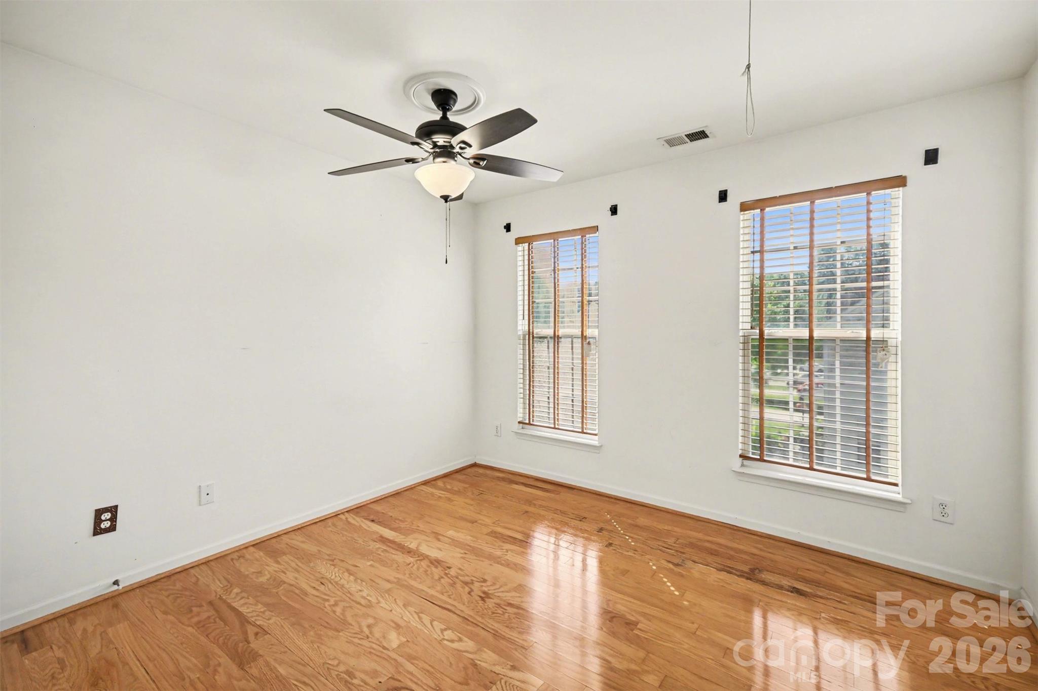 11647 Northwoods Forest Drive — Charlotte