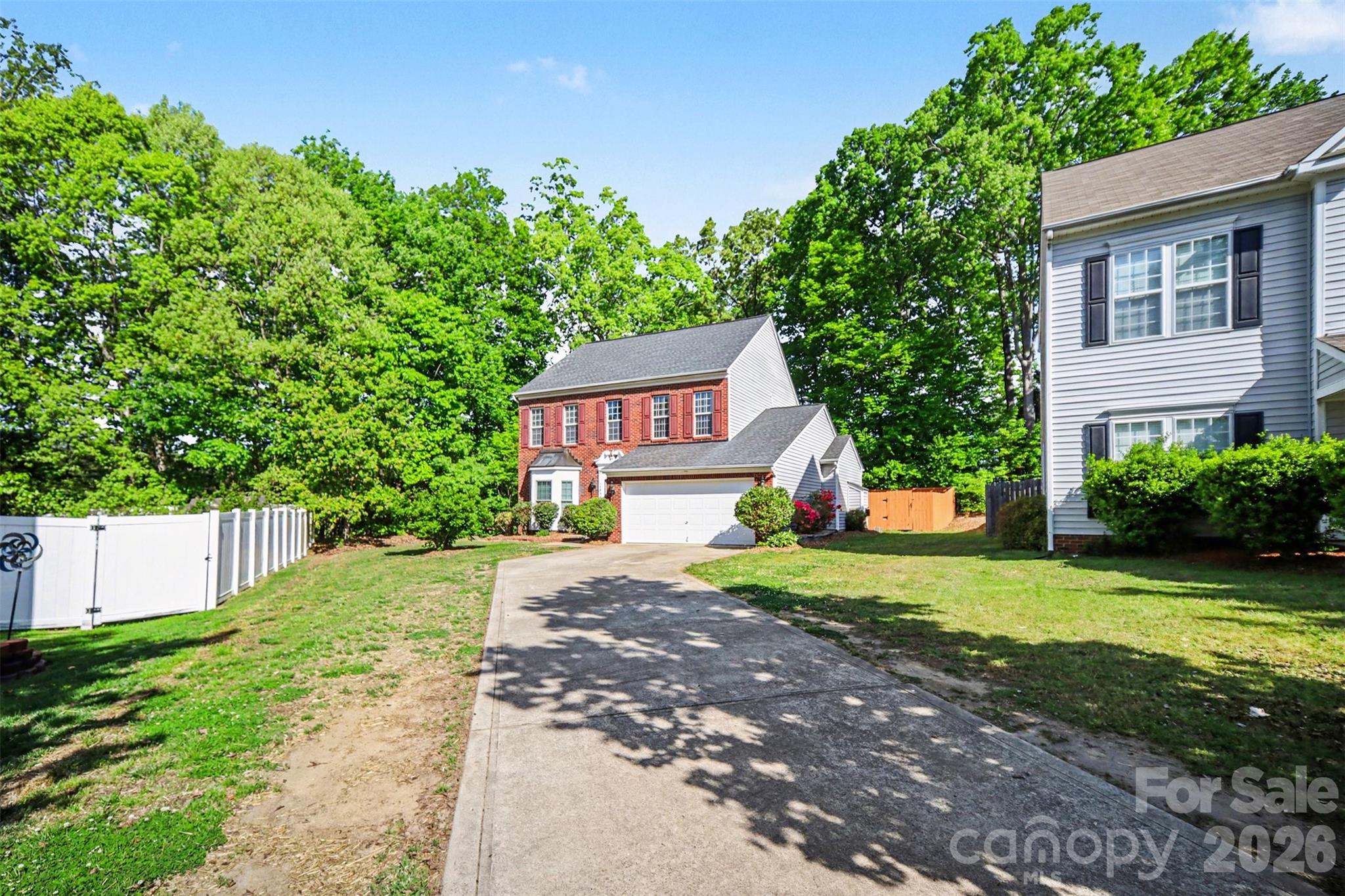 11647 Northwoods Forest Drive — Charlotte