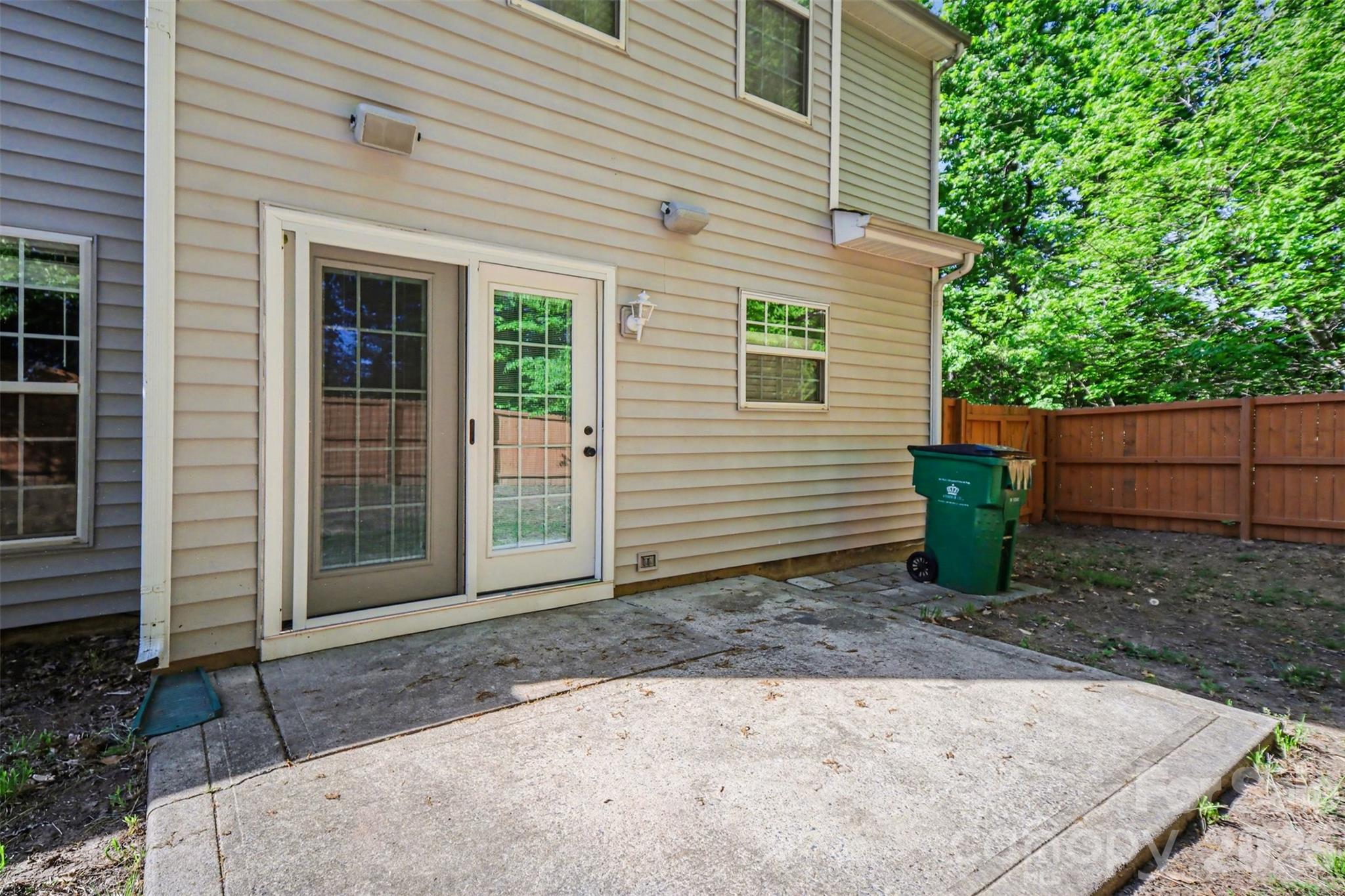 11647 Northwoods Forest Drive — Charlotte