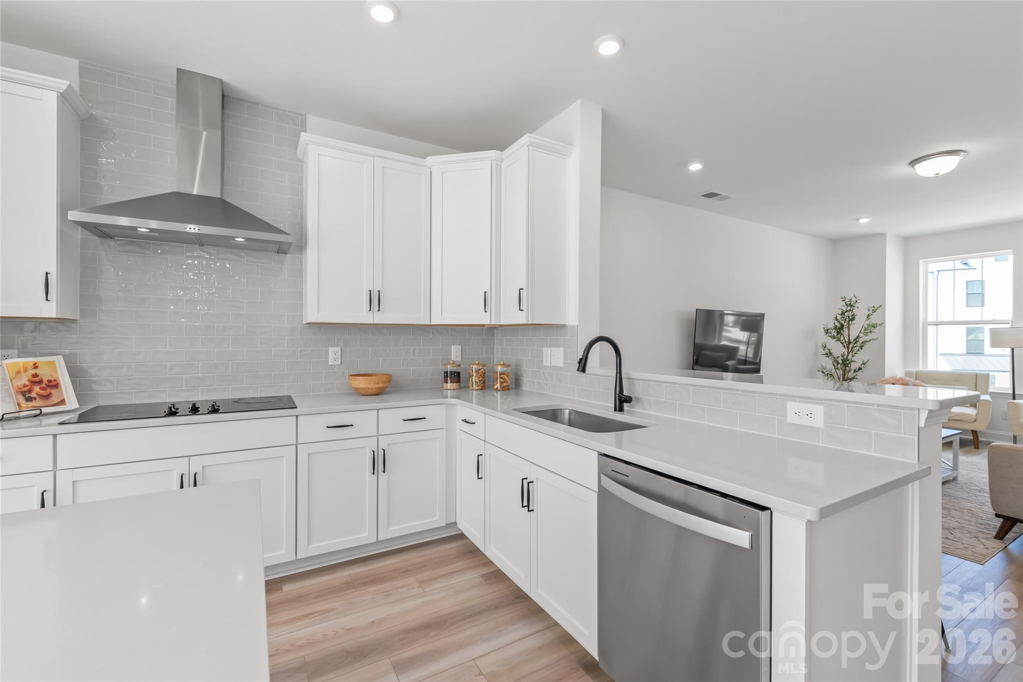 15309 Ballancroft Parkway — Charlotte