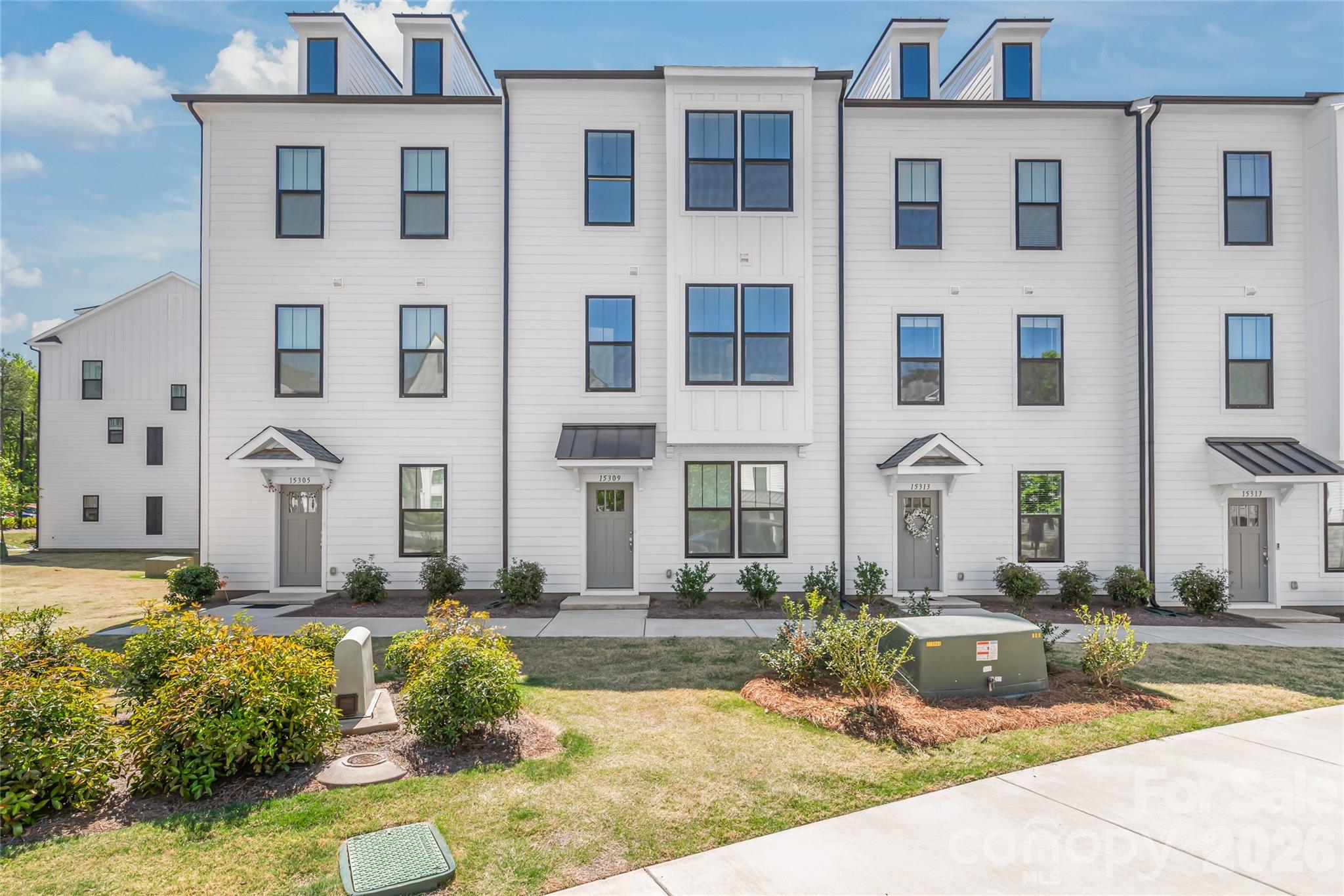 15309 Ballancroft Parkway — Charlotte