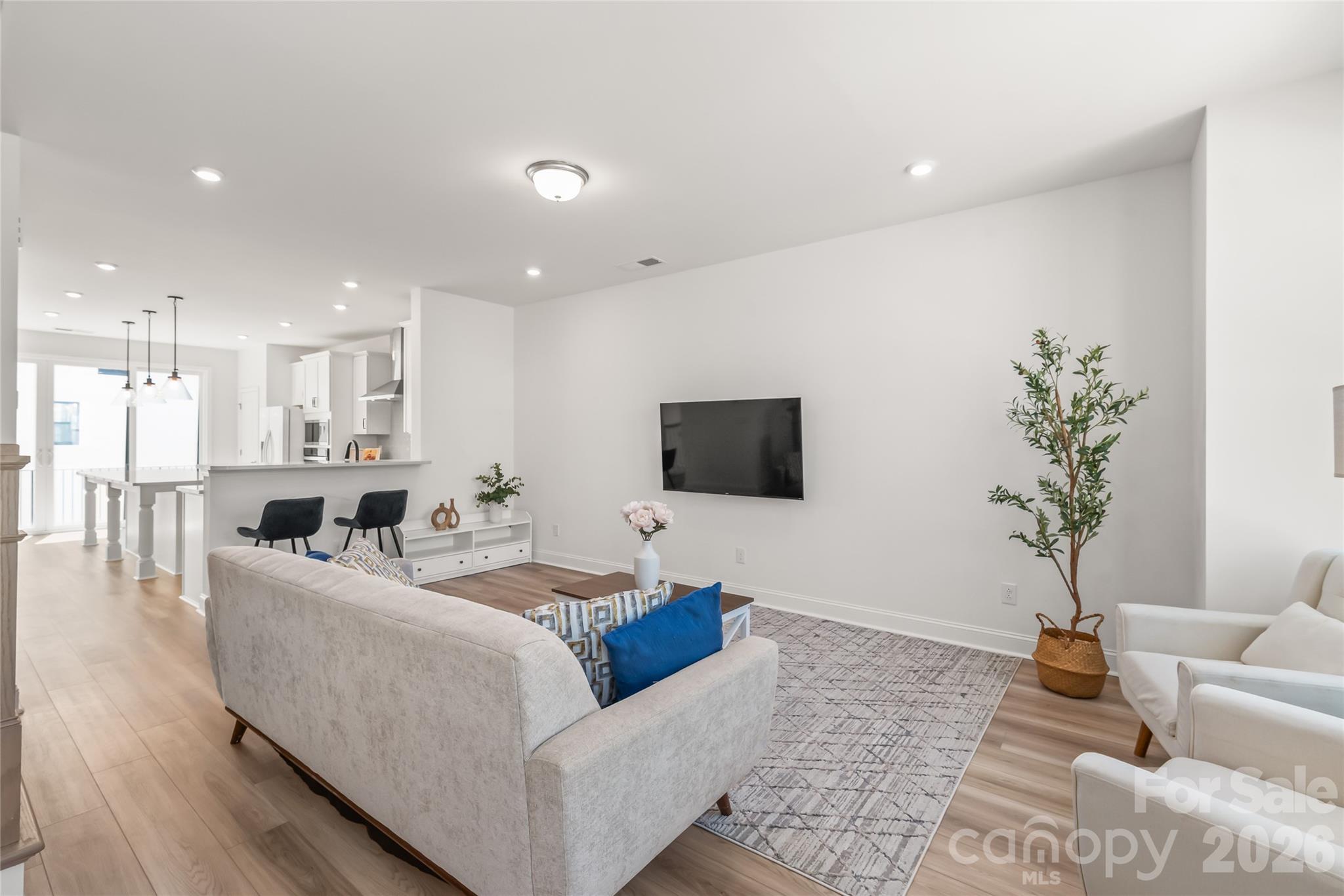 15309 Ballancroft Parkway — Charlotte