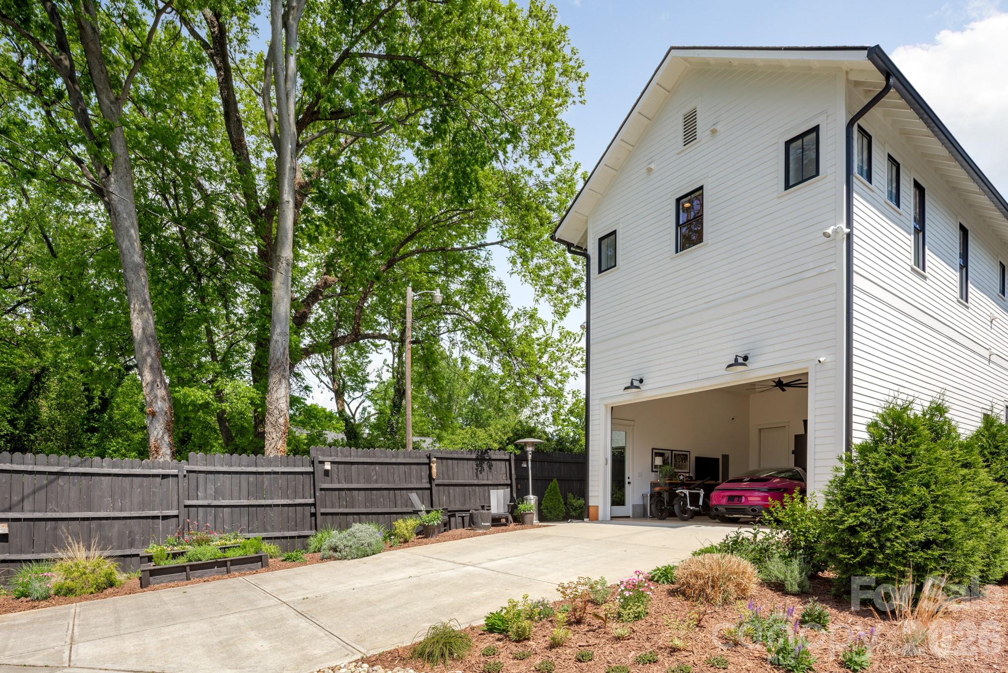 313 Solomon Street — Charlotte