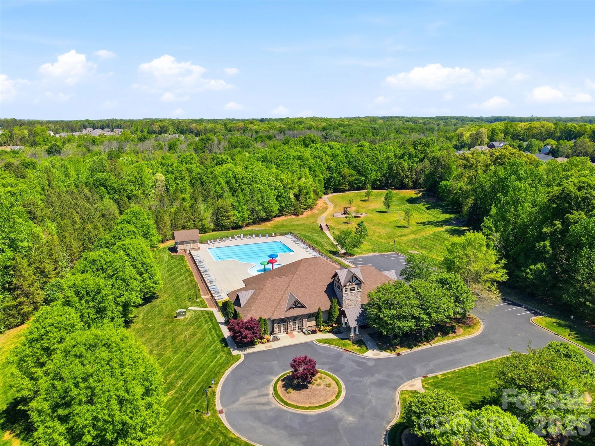 2020 Madeira Circle — Waxhaw